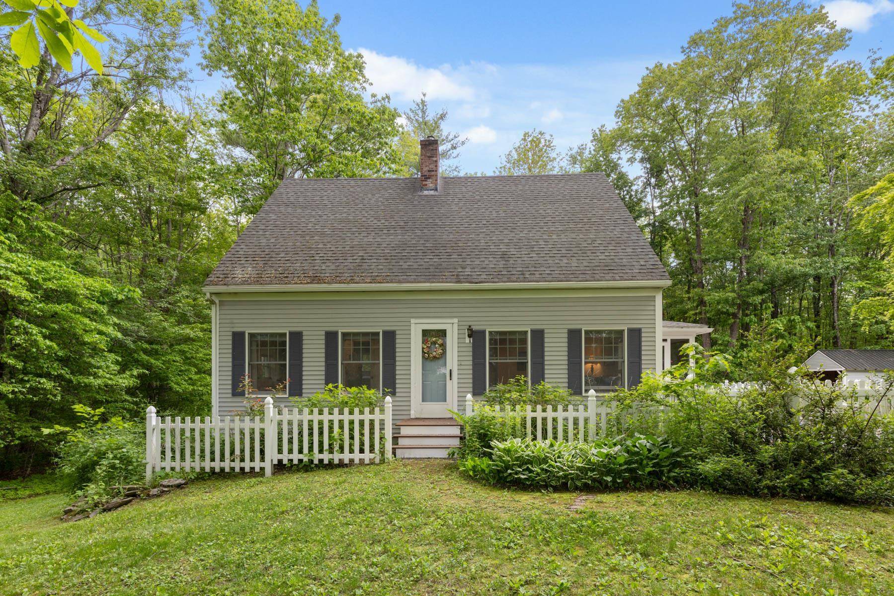 Lee, NH 03861,31 Riverside Farm DR