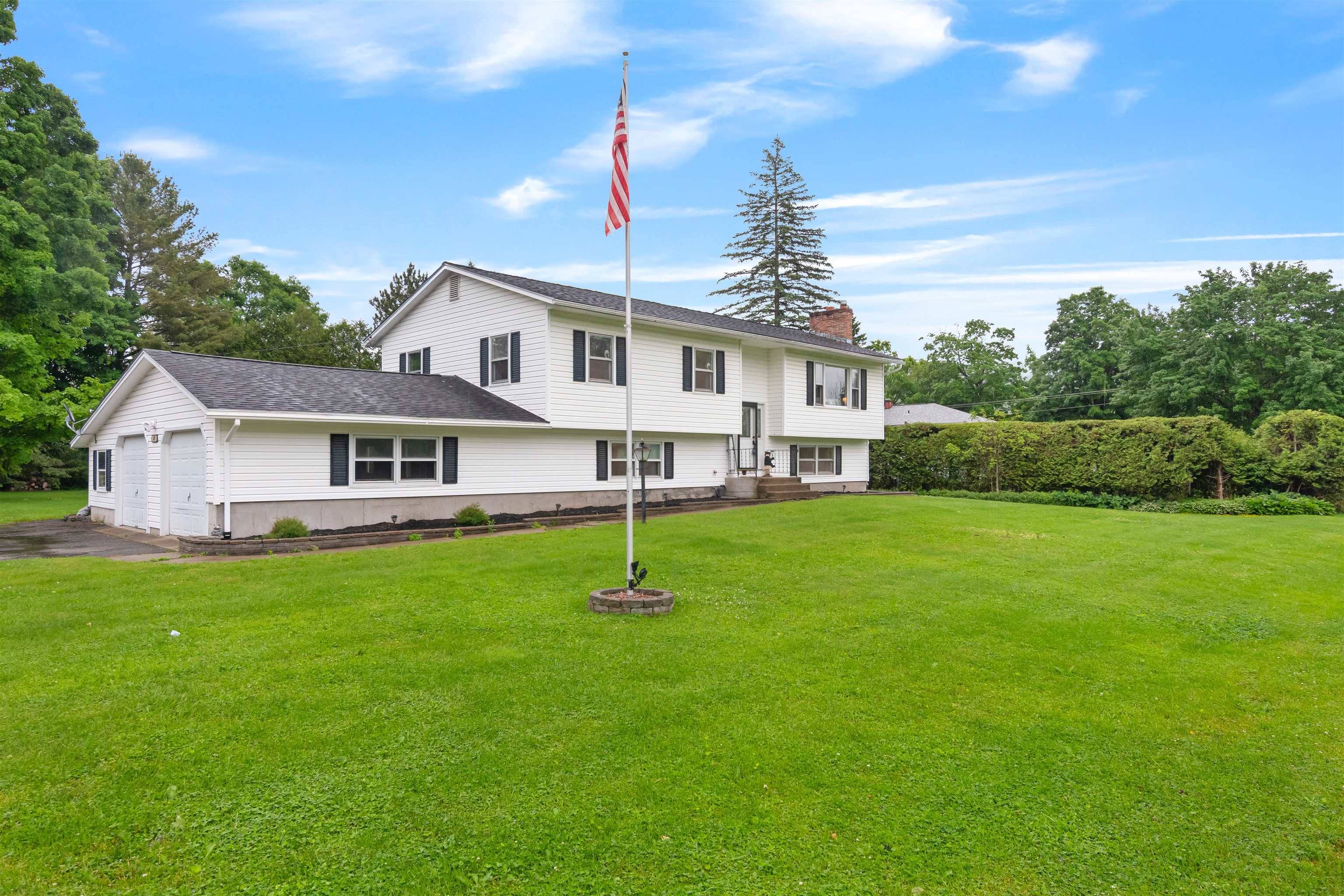 Jericho, VT 05465,27 Brookside DR