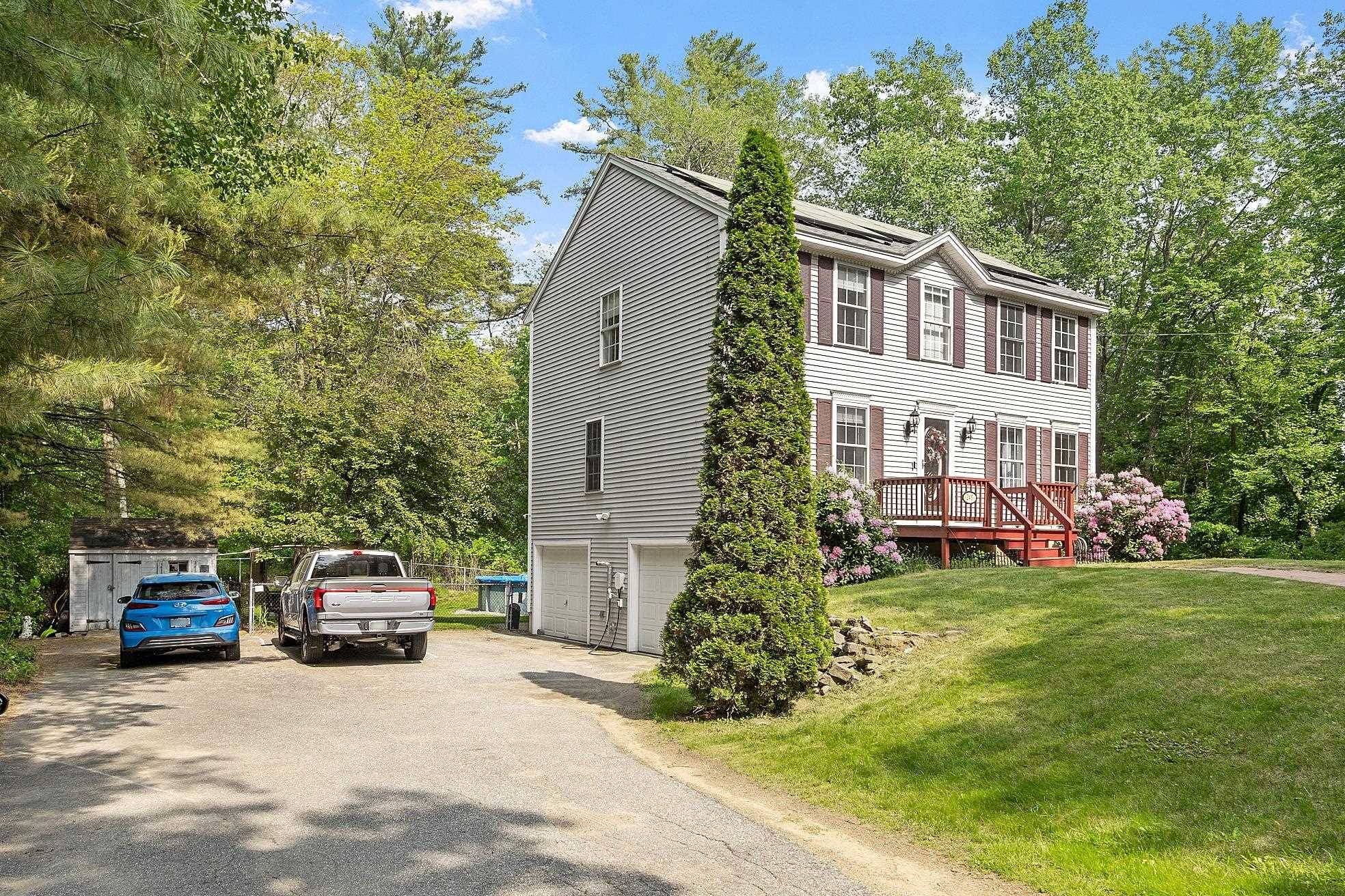 Hooksett, NH 03106,245 West River RD
