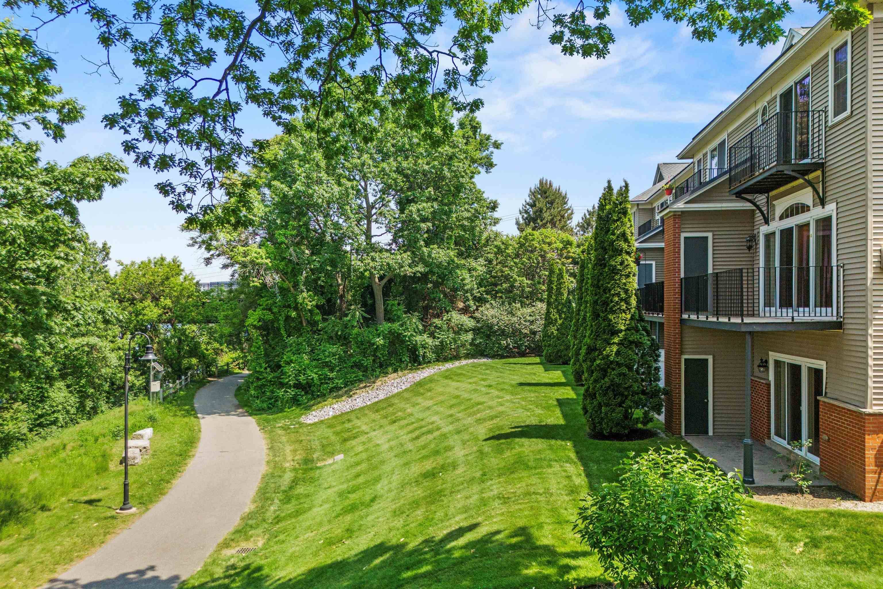 Manchester, NH 03101,111 Riverwalk WAY #3A