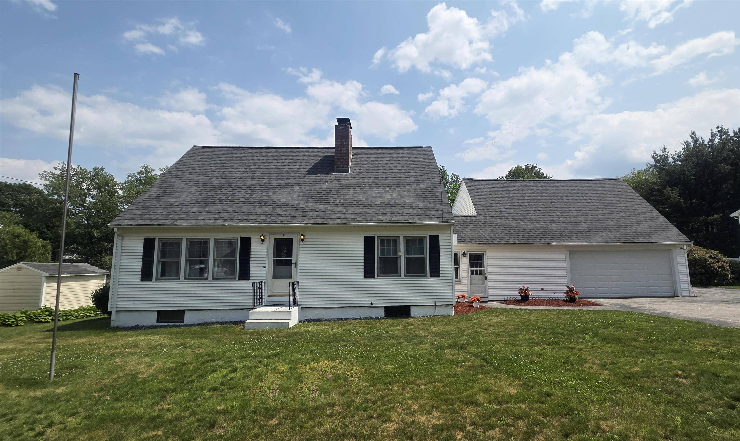 Nashua, NH 03062,12 New Searles RD
