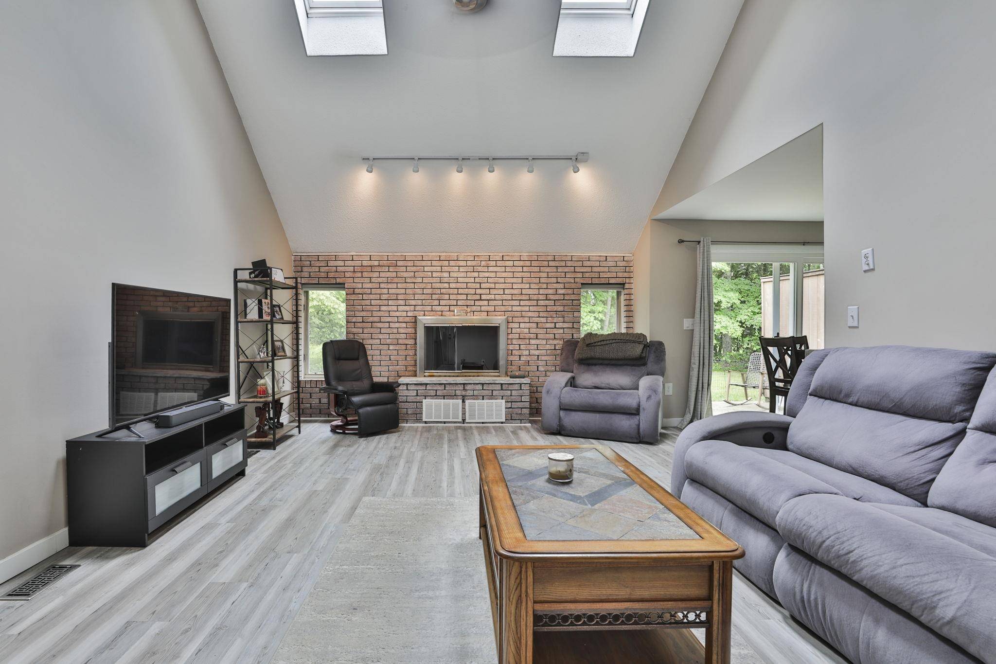 Merrimack, NH 03054,40 Derry ST