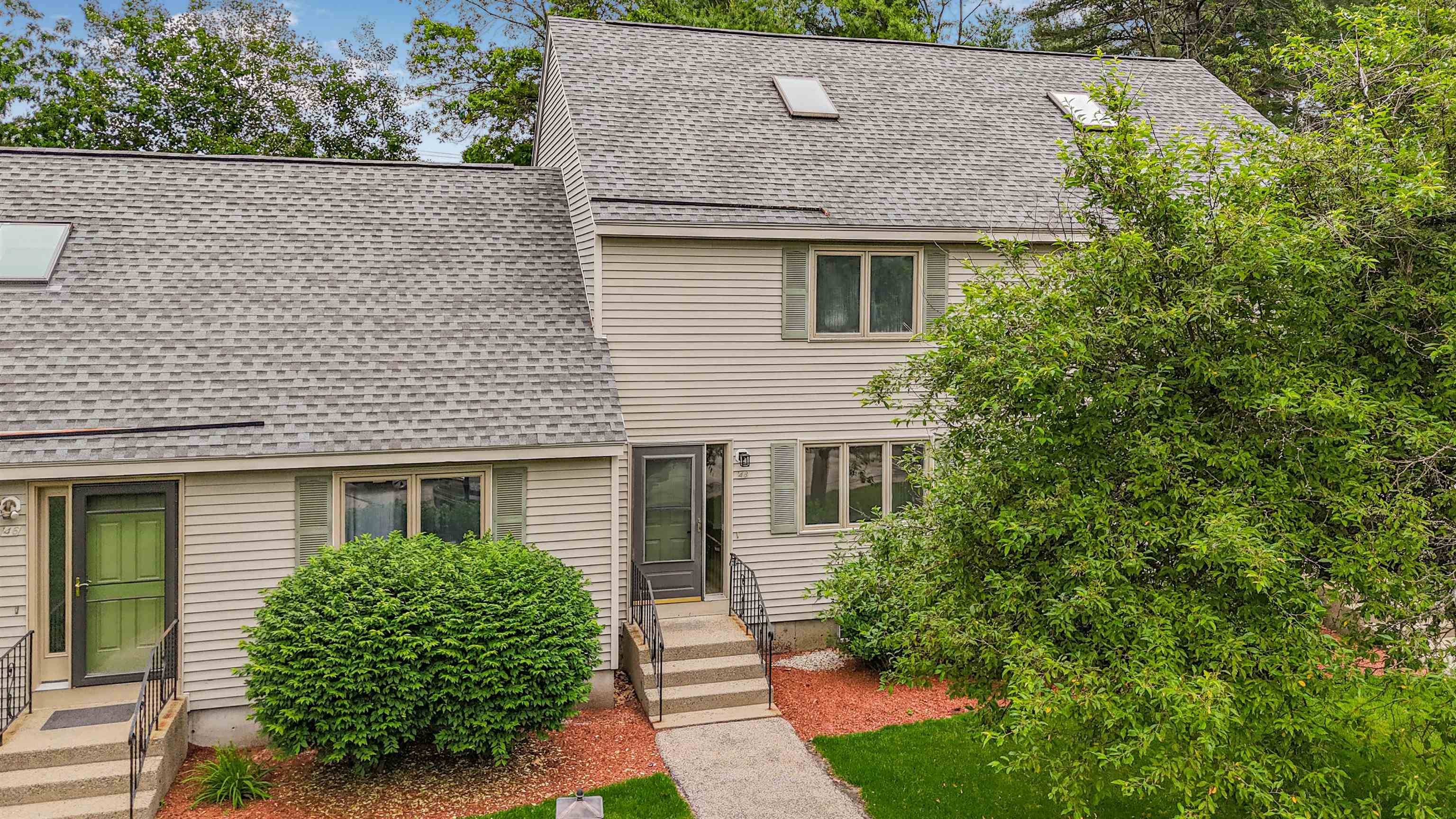 Manchester, NH 03109,48 Eastmeadow WAY