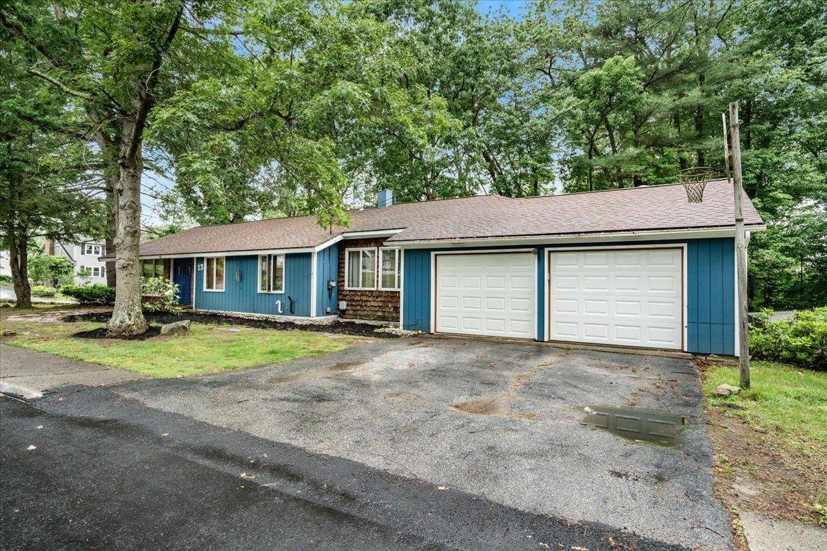 Nashua, NH 03062,13 Fountain LN