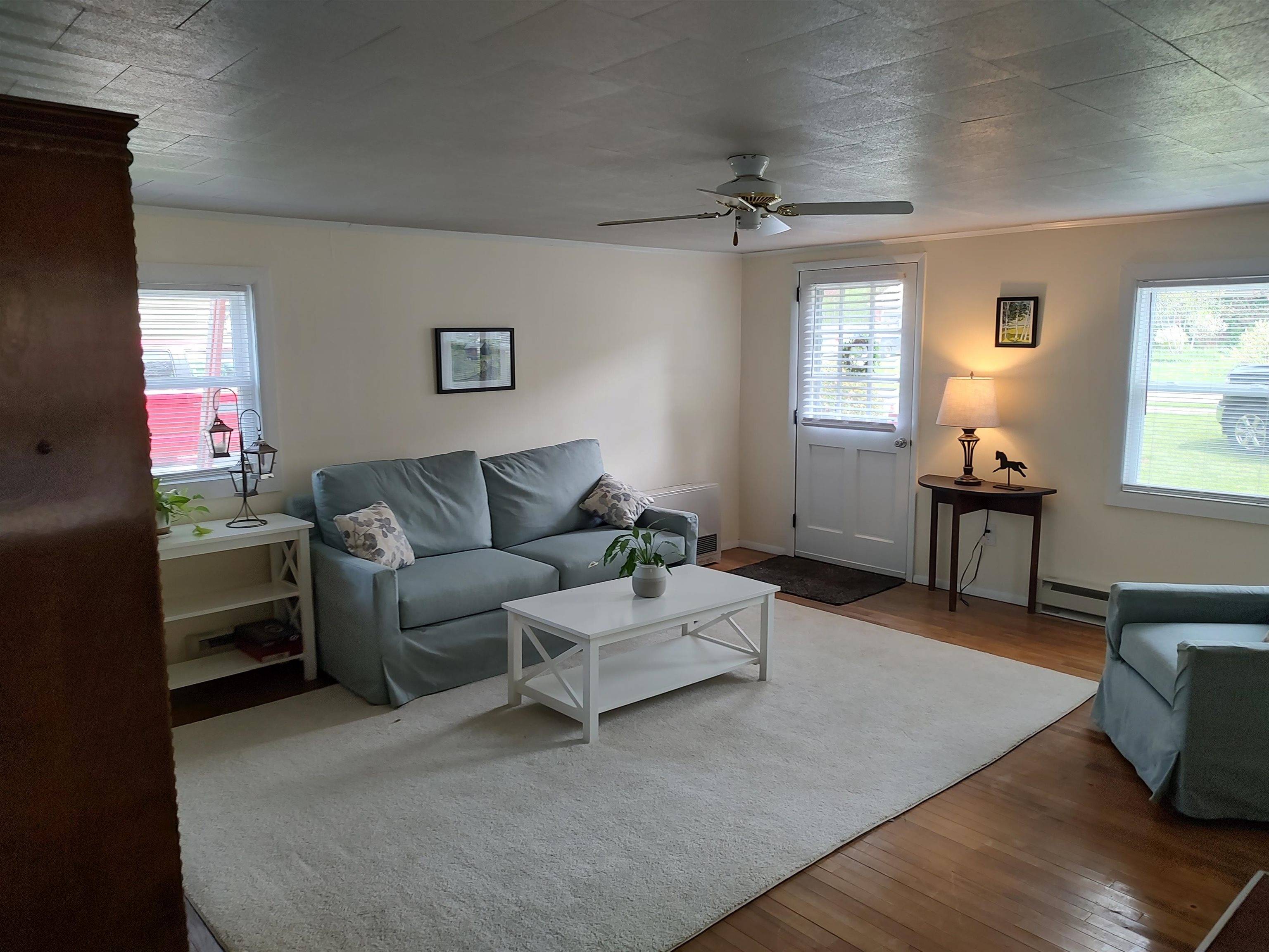 South Burlington, VT 05403,43 Meadow RD