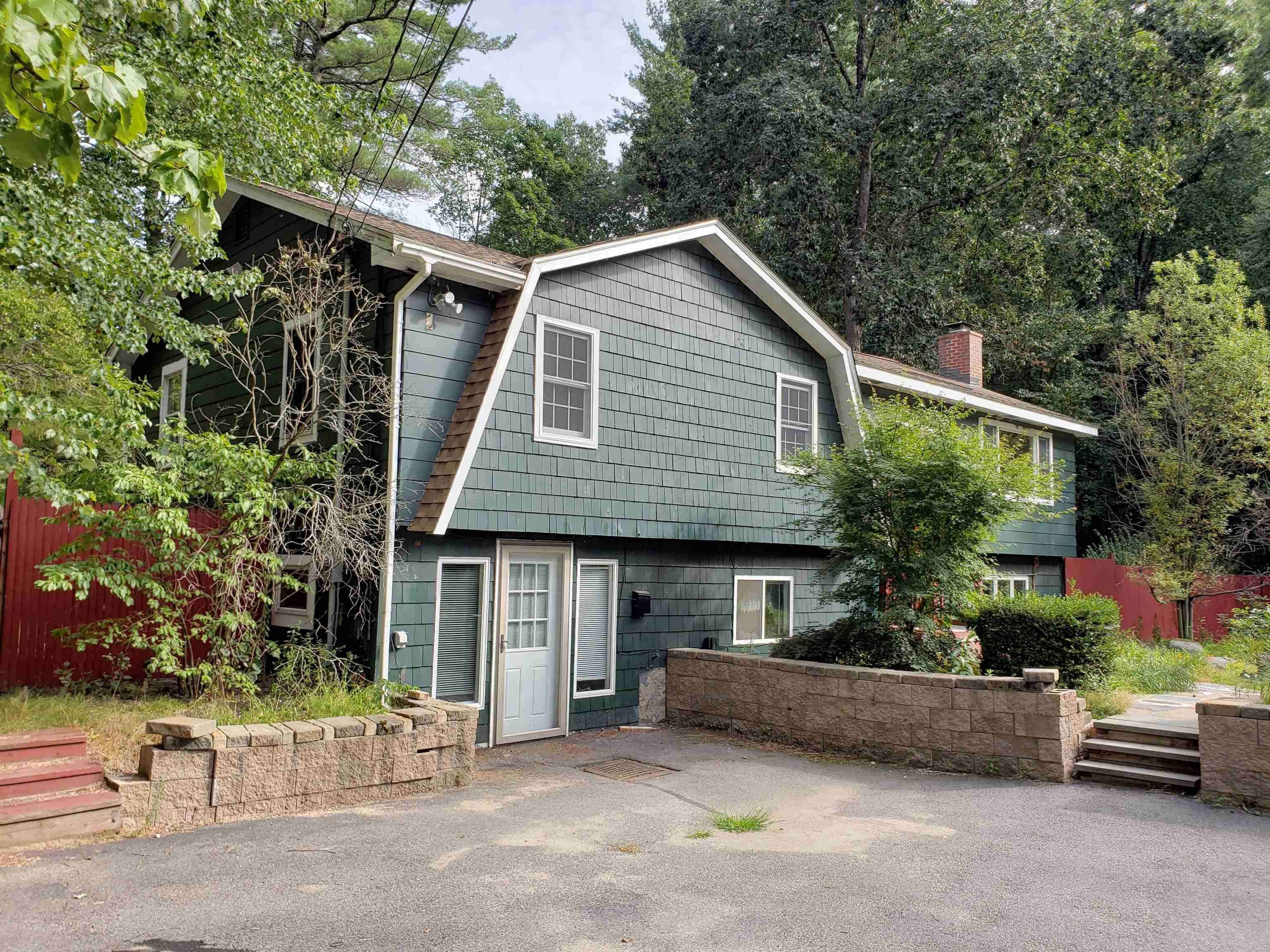 Exeter, NH 03833,160 Kingston RD #Bottom Floor