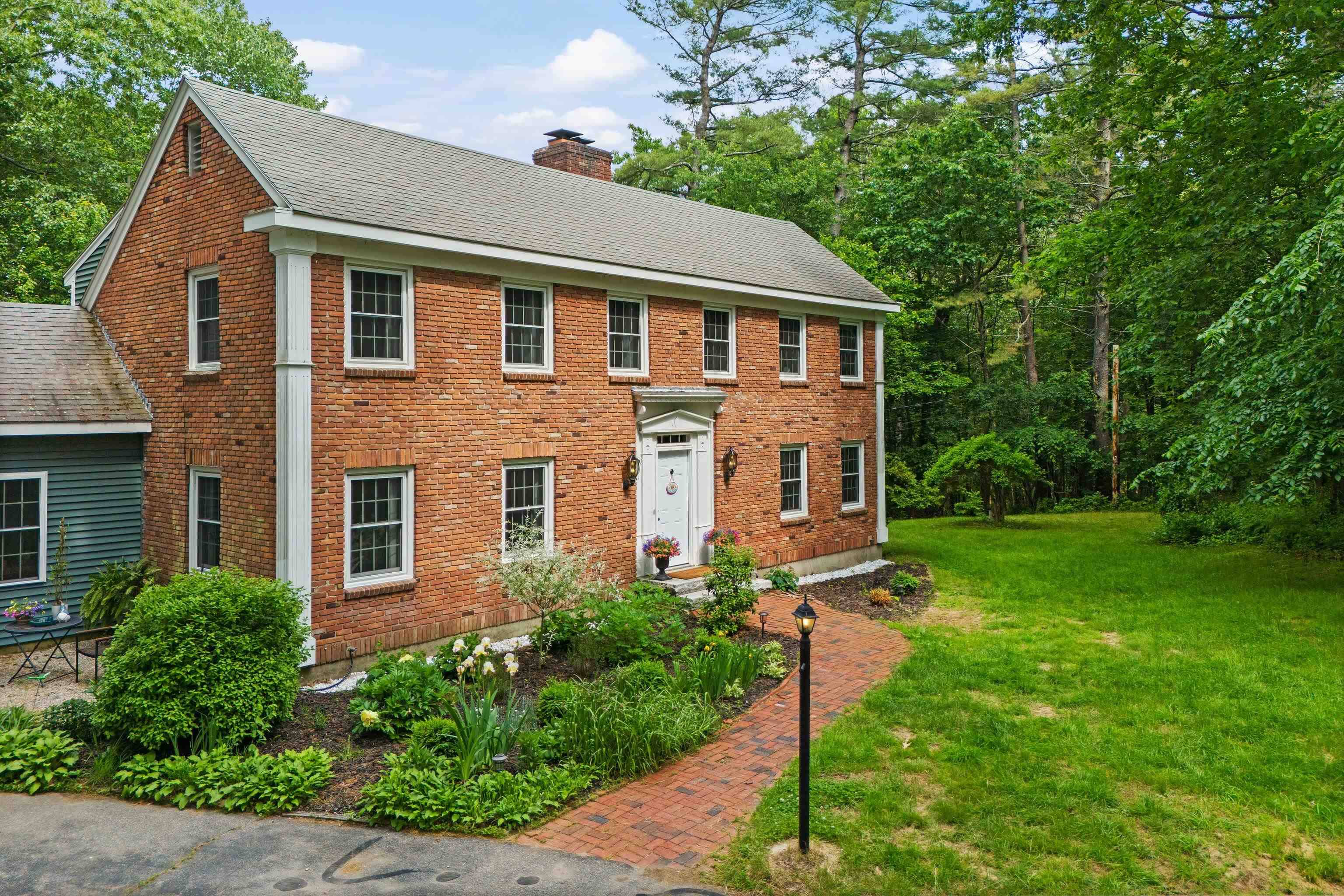 Dover, NH 03820,38 Piscataqua RD