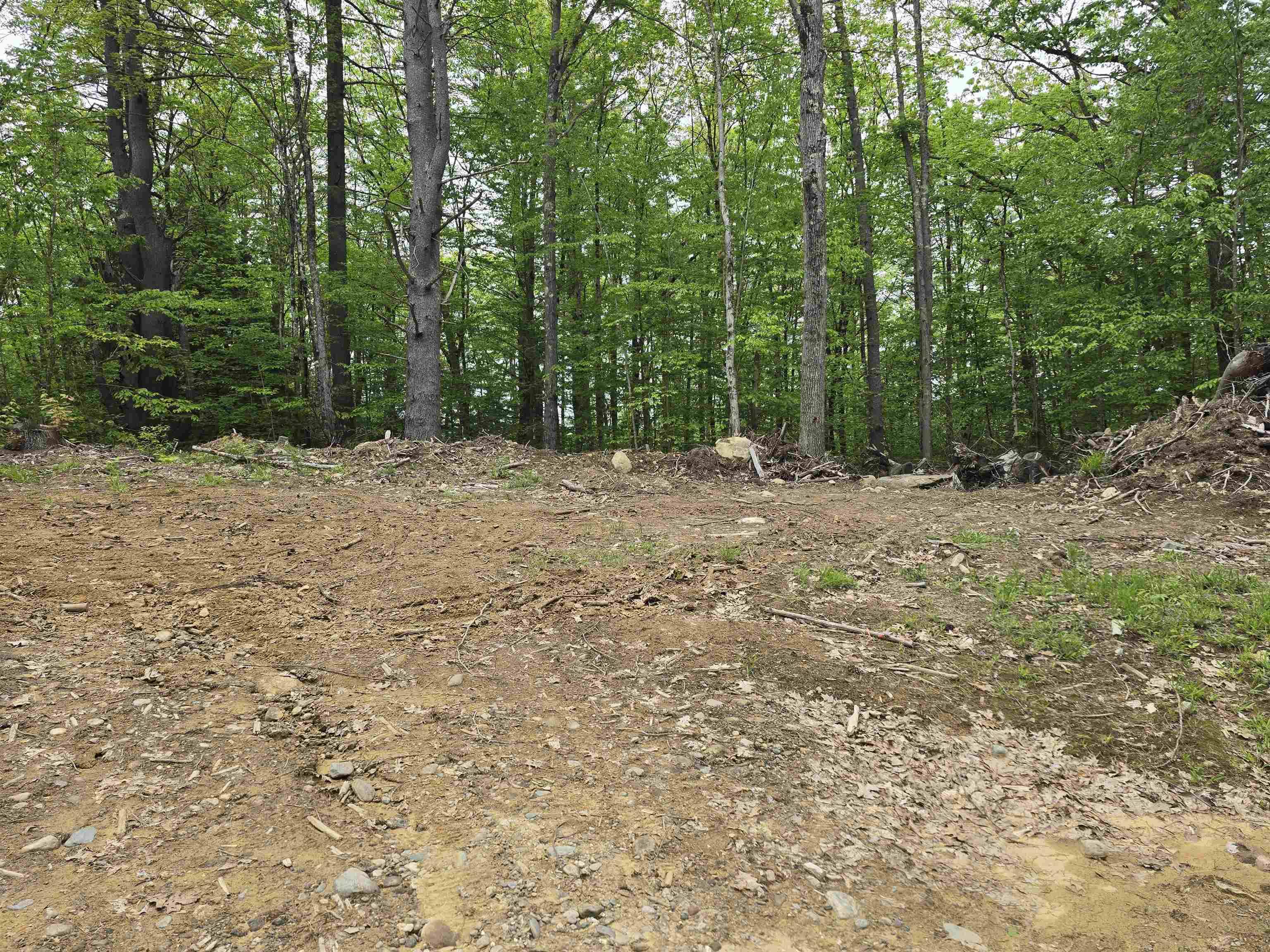 Franklin, NH 03235,693 Hill RD
