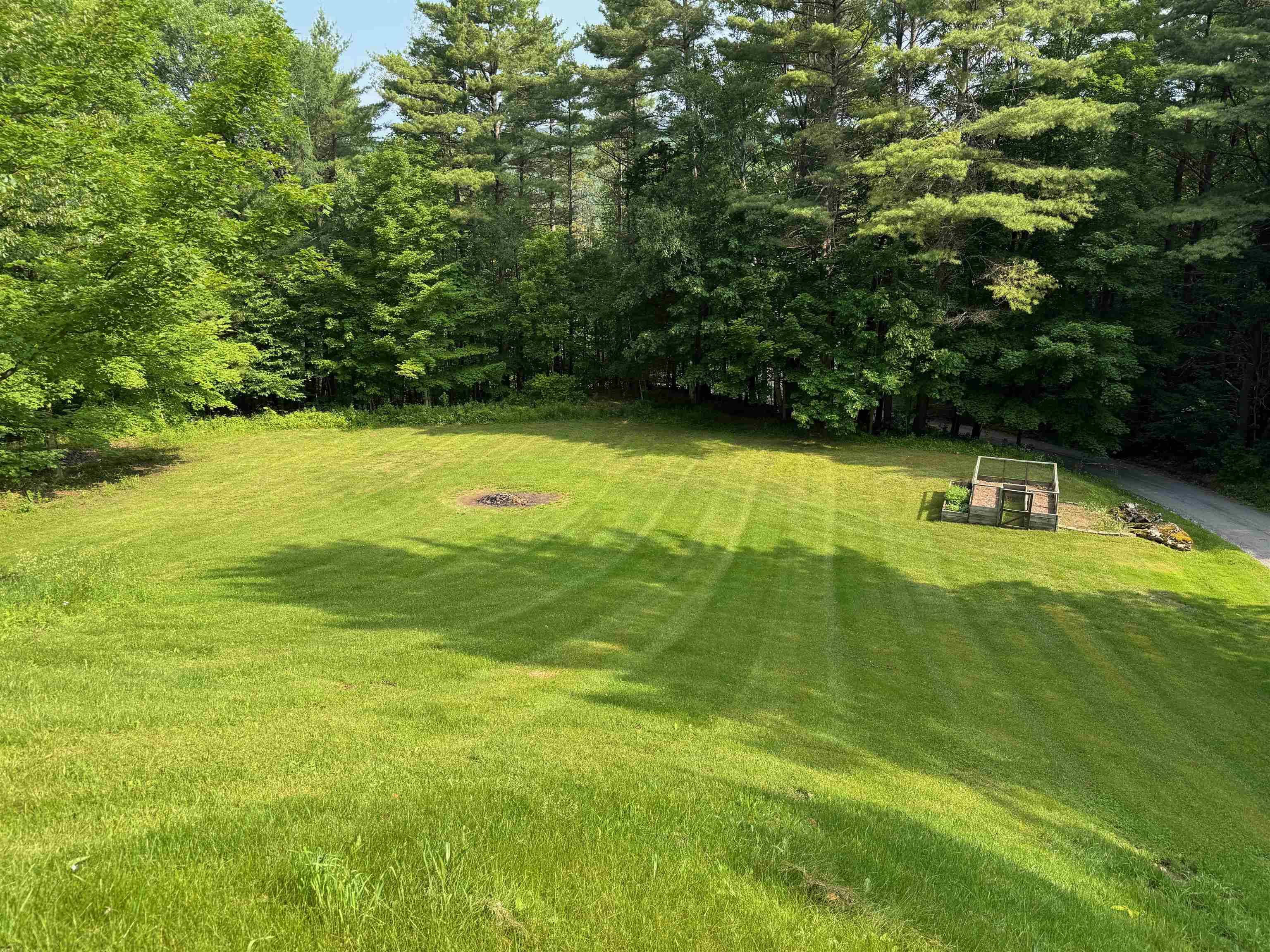 Pownal, VT 05261,653 Skyboro E RD