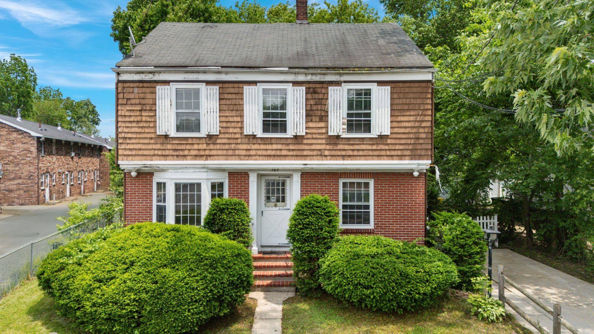Nashua, NH 03060,107 Allds ST