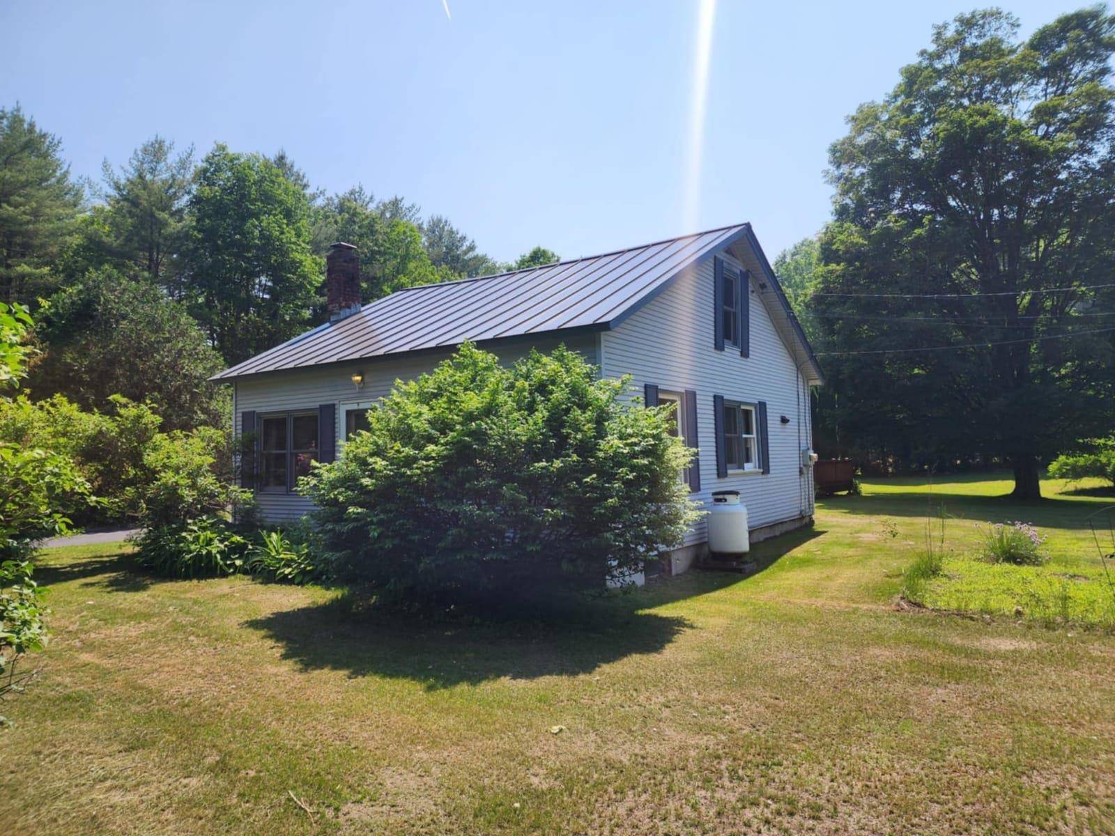 Brattleboro, VT 05301,1082 W River RD