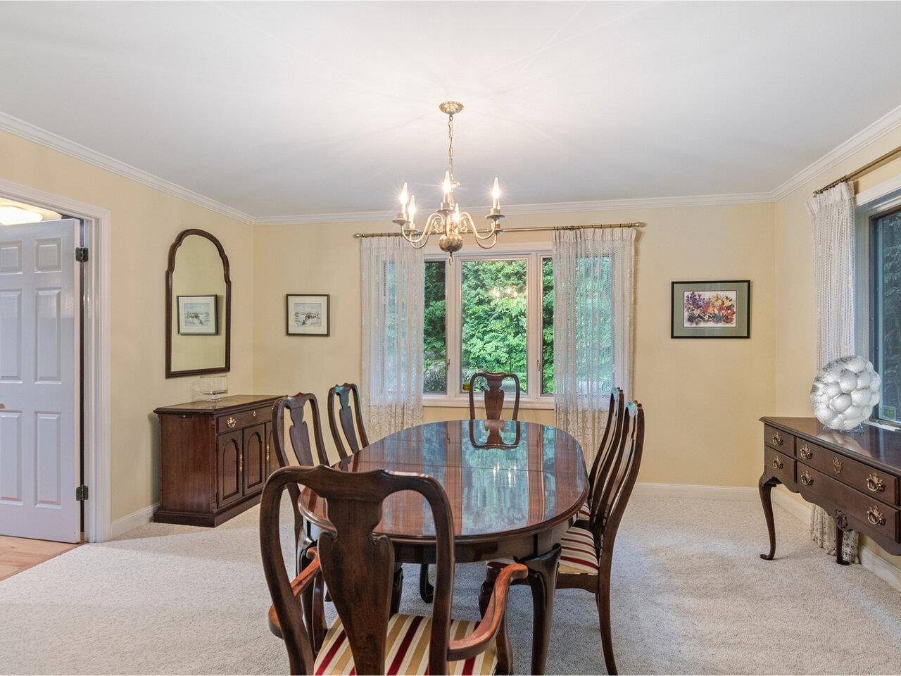 66 Dunder RD Burlington, VT 05401