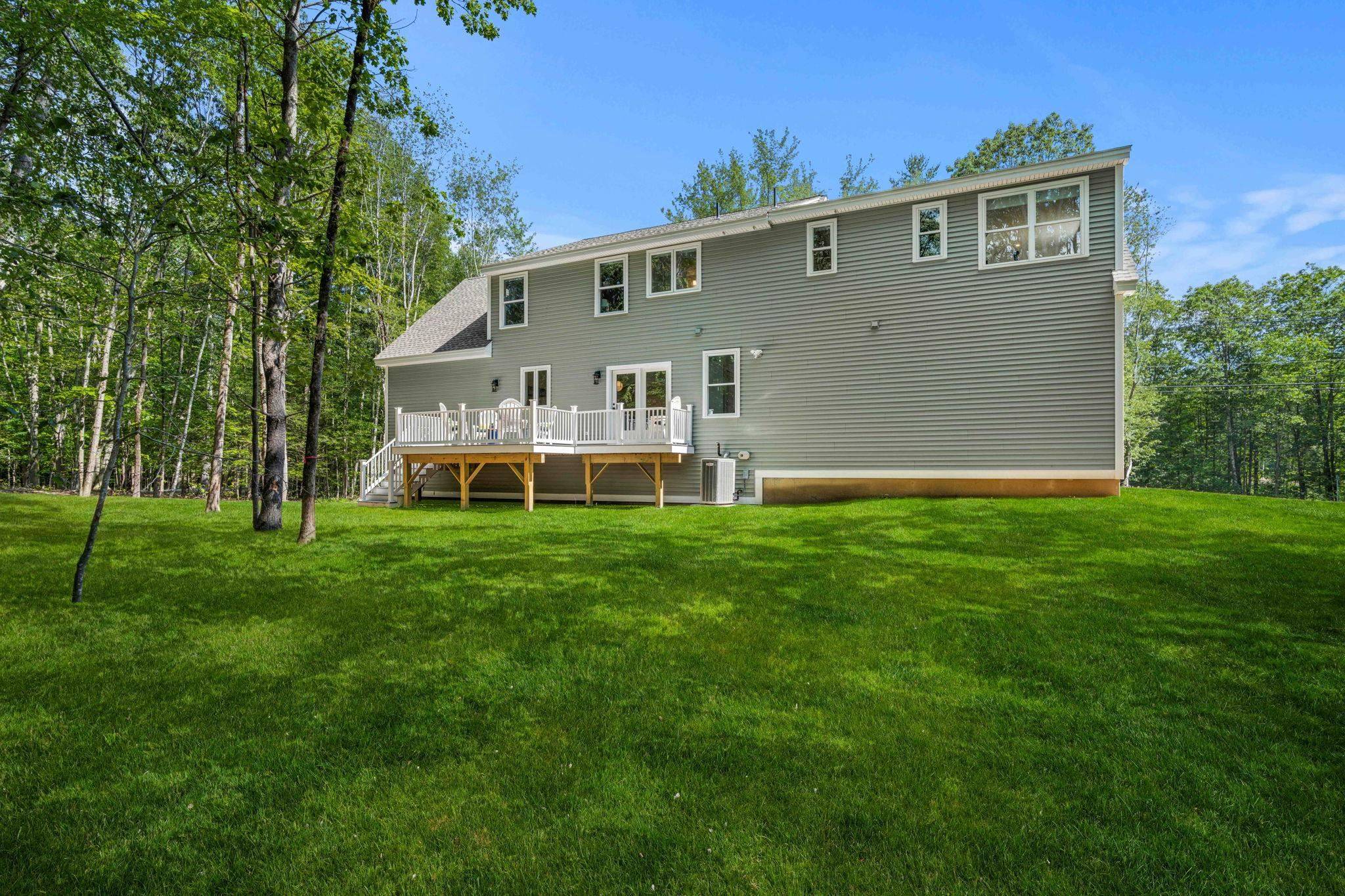 North Hampton, NH 03862,131 Exeter RD