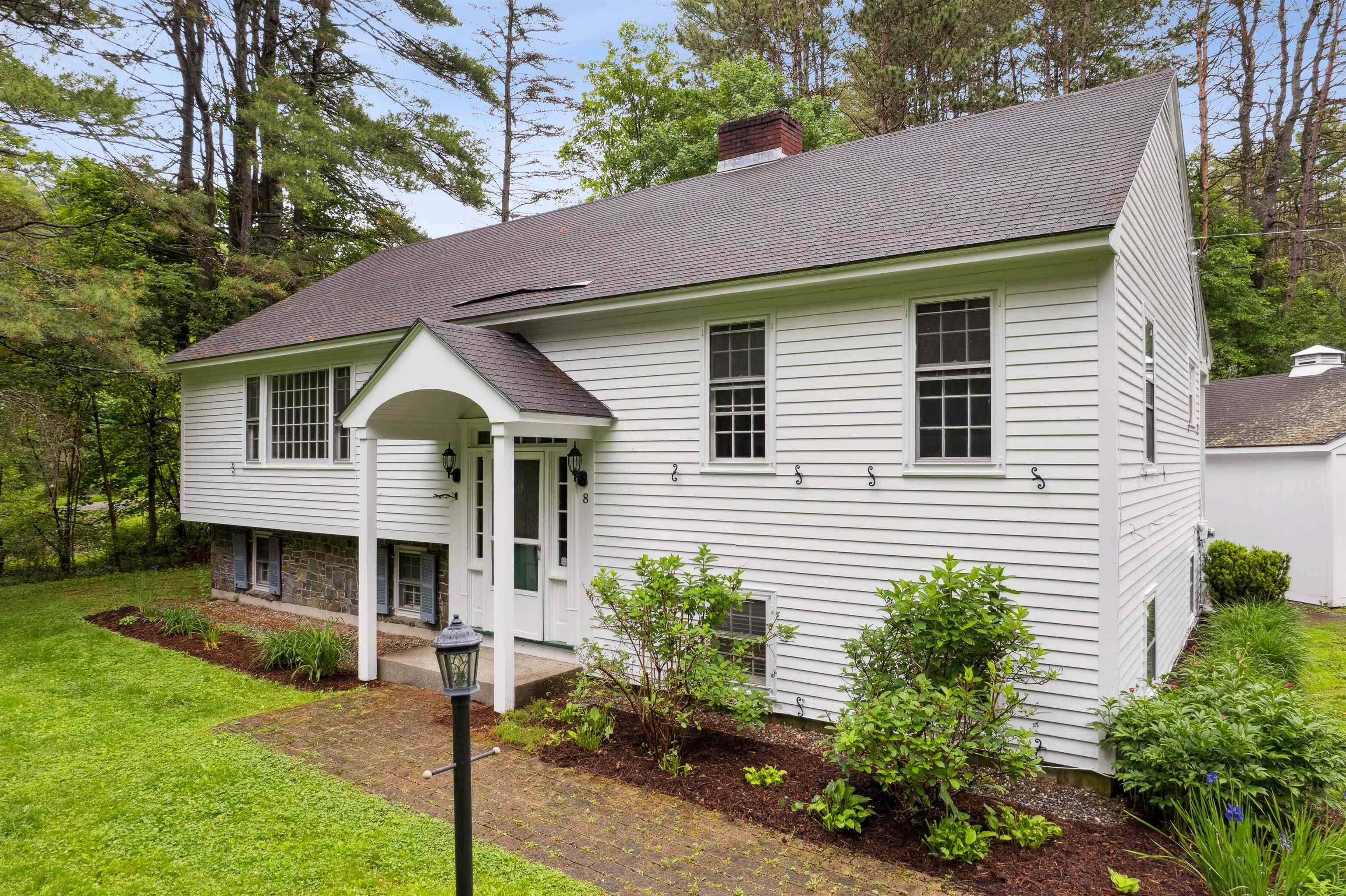 Hanover, NH 03755,8 Willow Spring LN