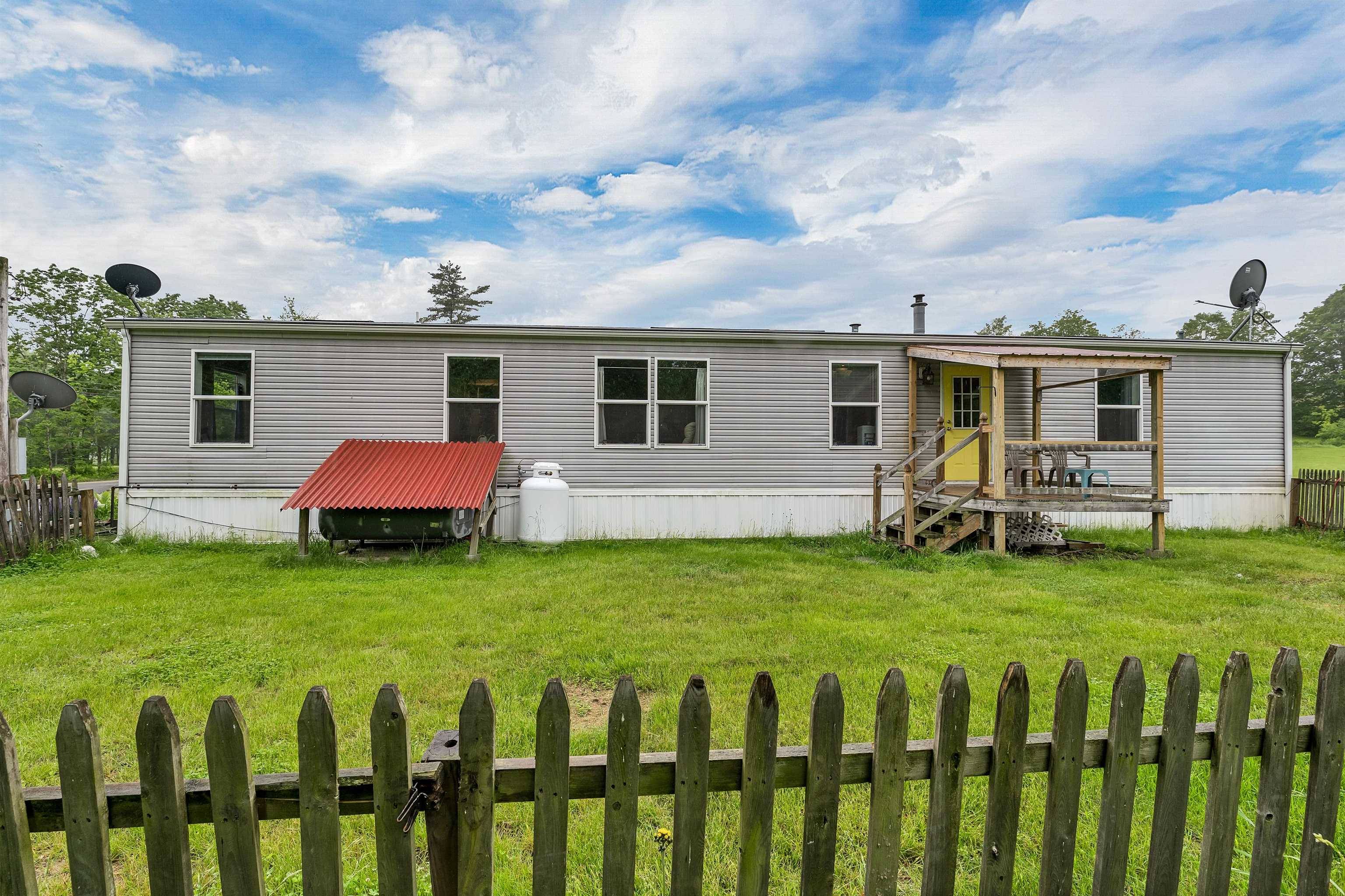Hillsborough, NH 03244,205 Windsor RD
