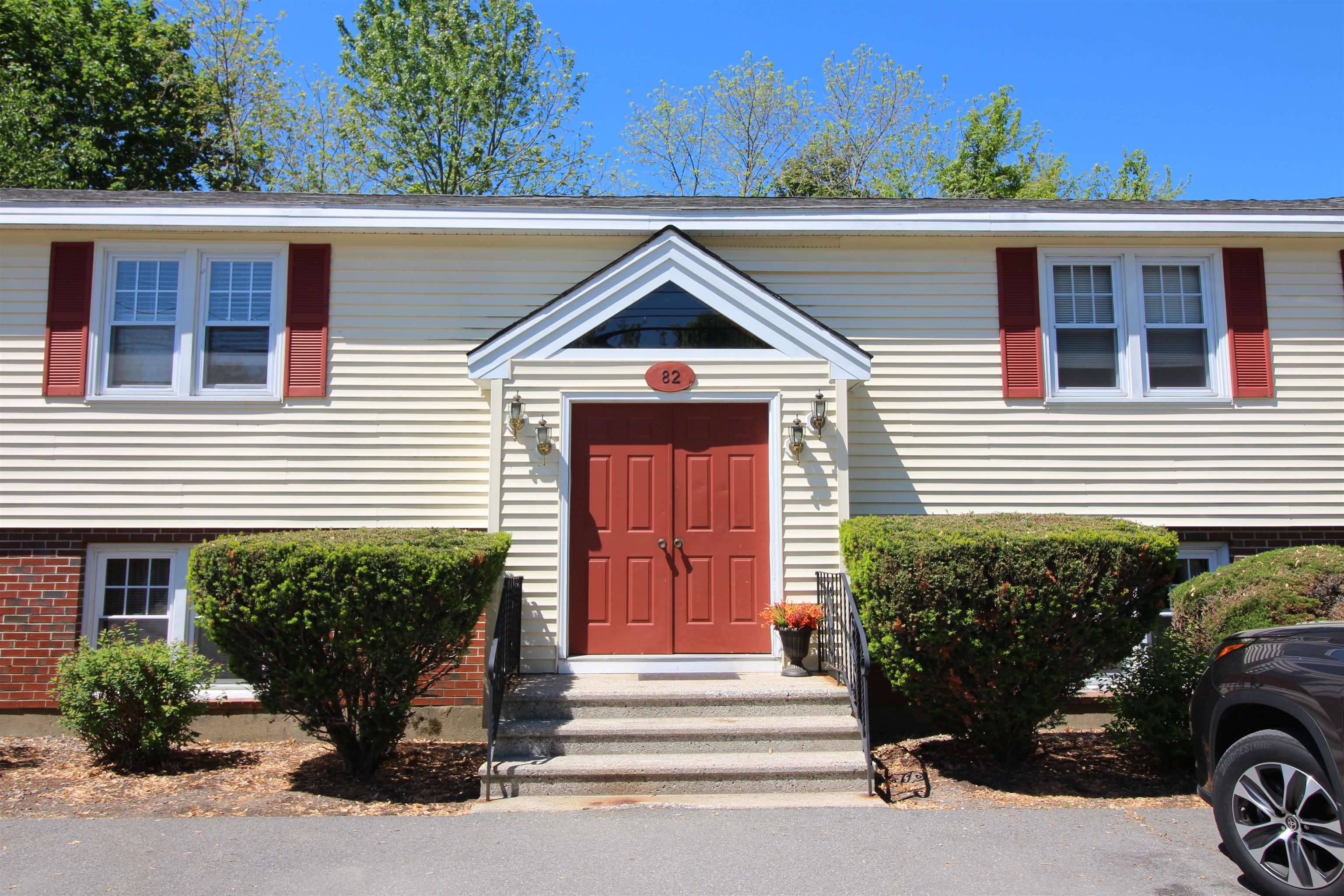 Derry, NH 03038,82 Franklin ST #1