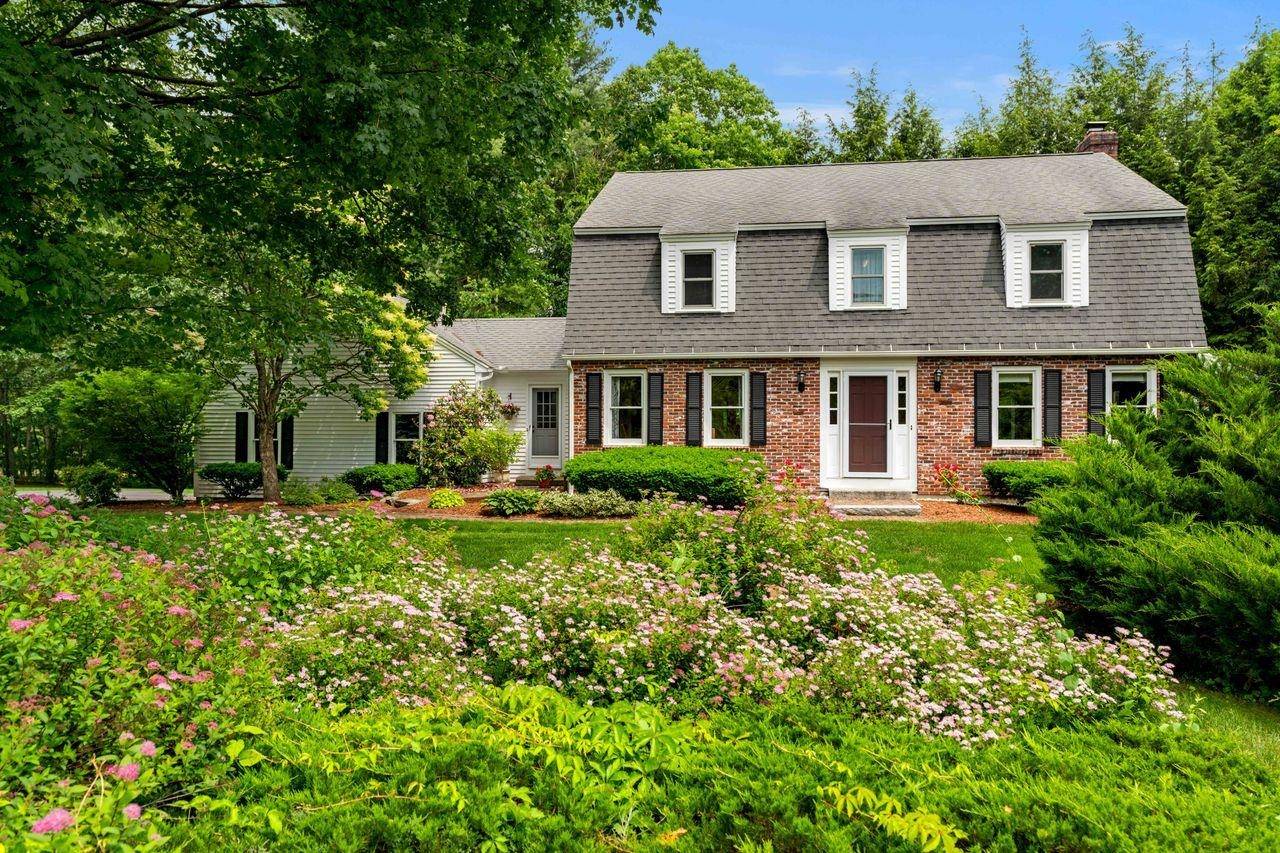Hollis, NH 03049,44 Orchard DR