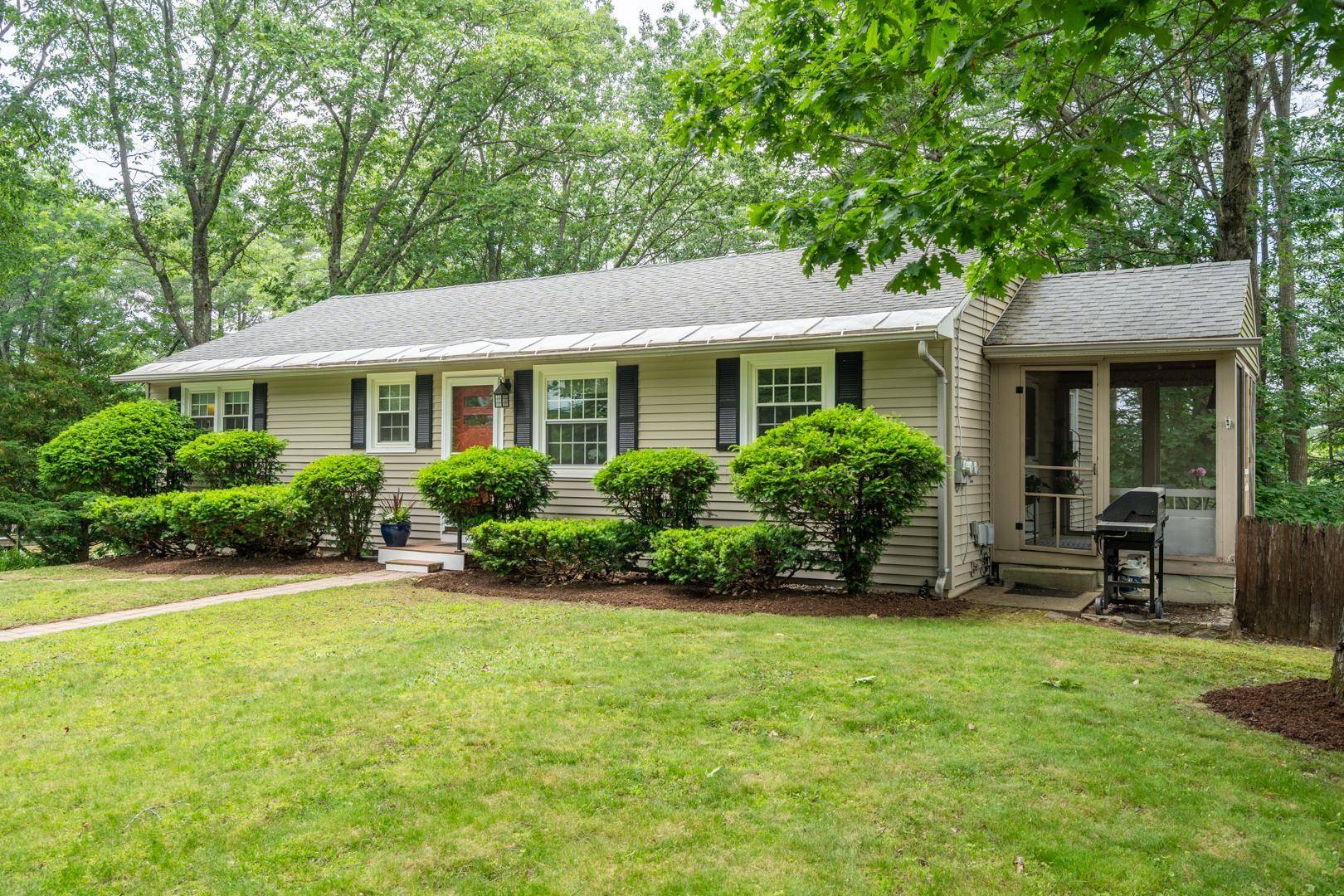 Swanzey, NH 03446,43 Longwood DR
