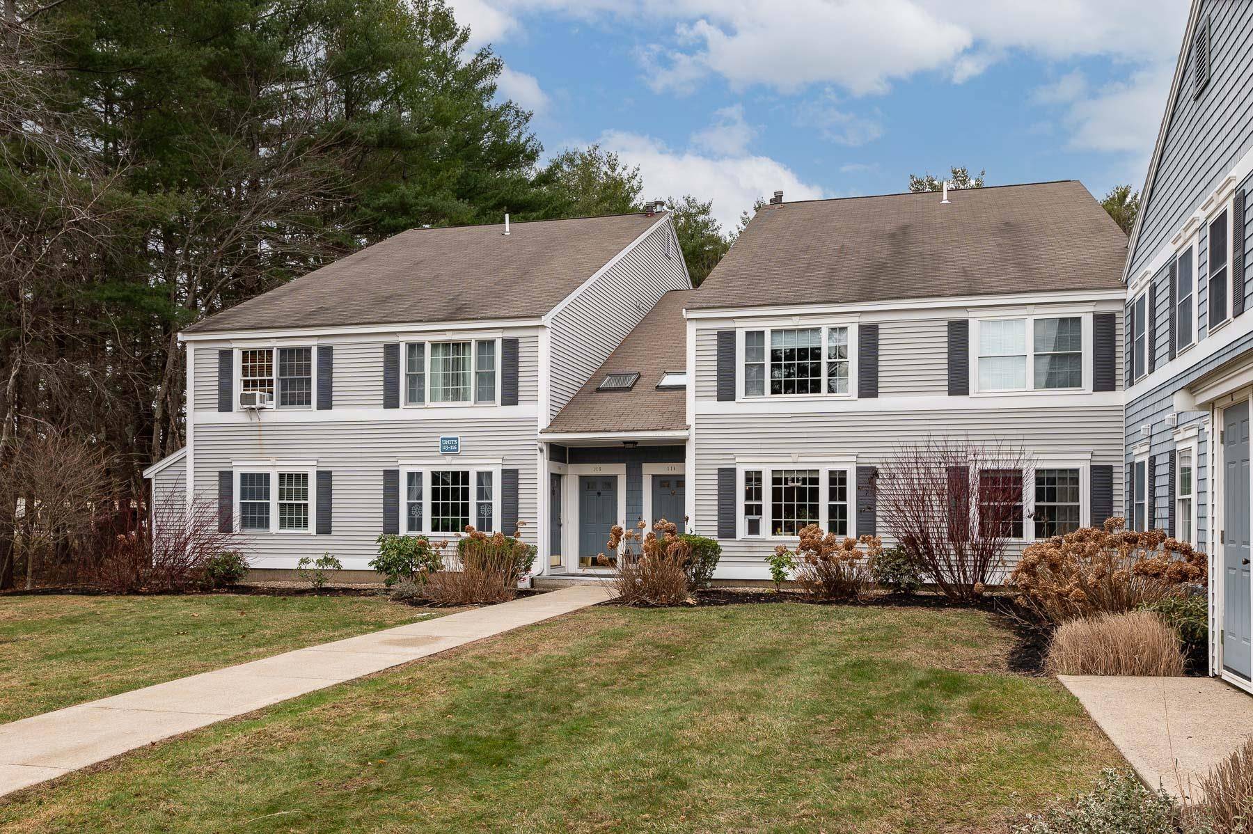 Portsmouth, NH 03801,113 Springbrook CIR