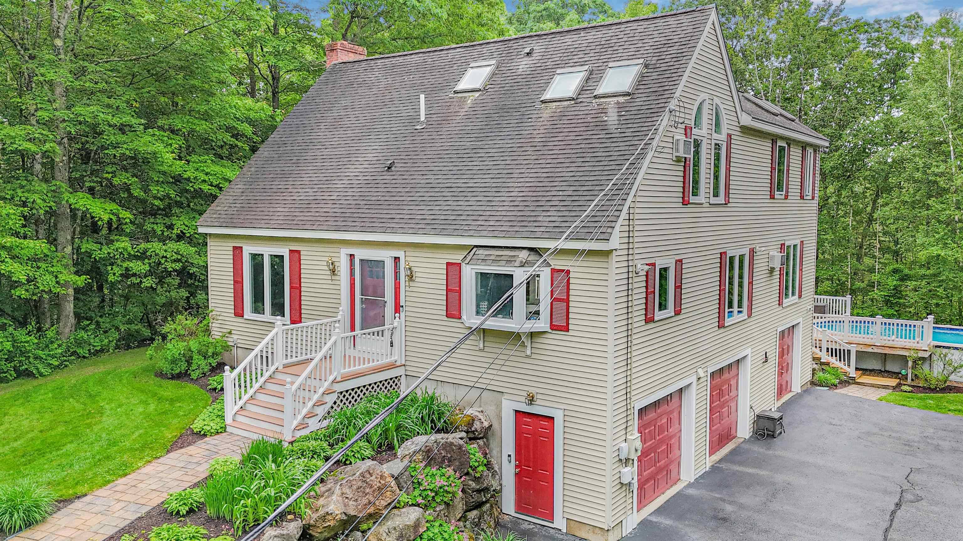 Northfield, NH 03276,329 Peverly RD