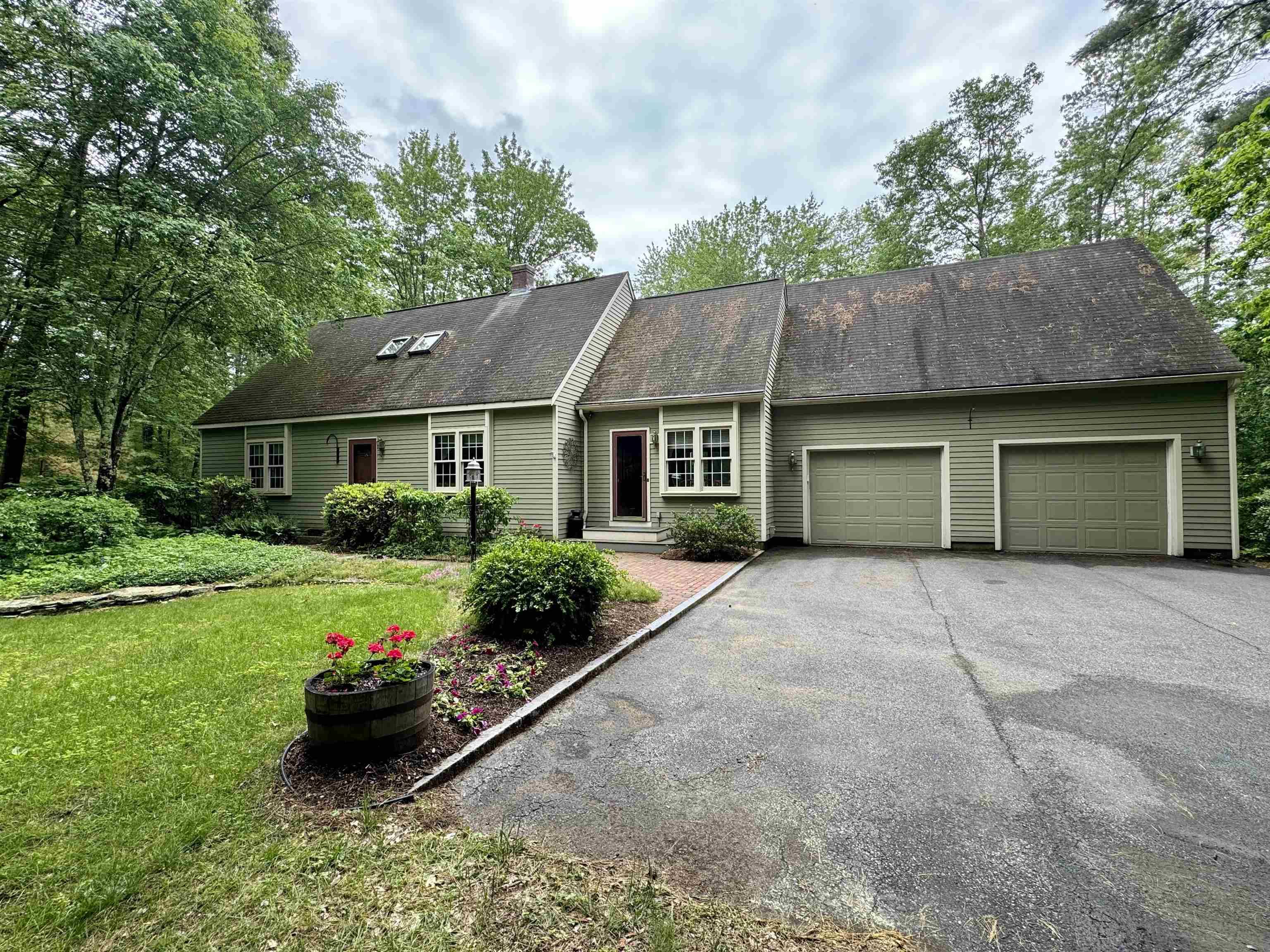 Concord, NH 03301,114 Snow Pond RD