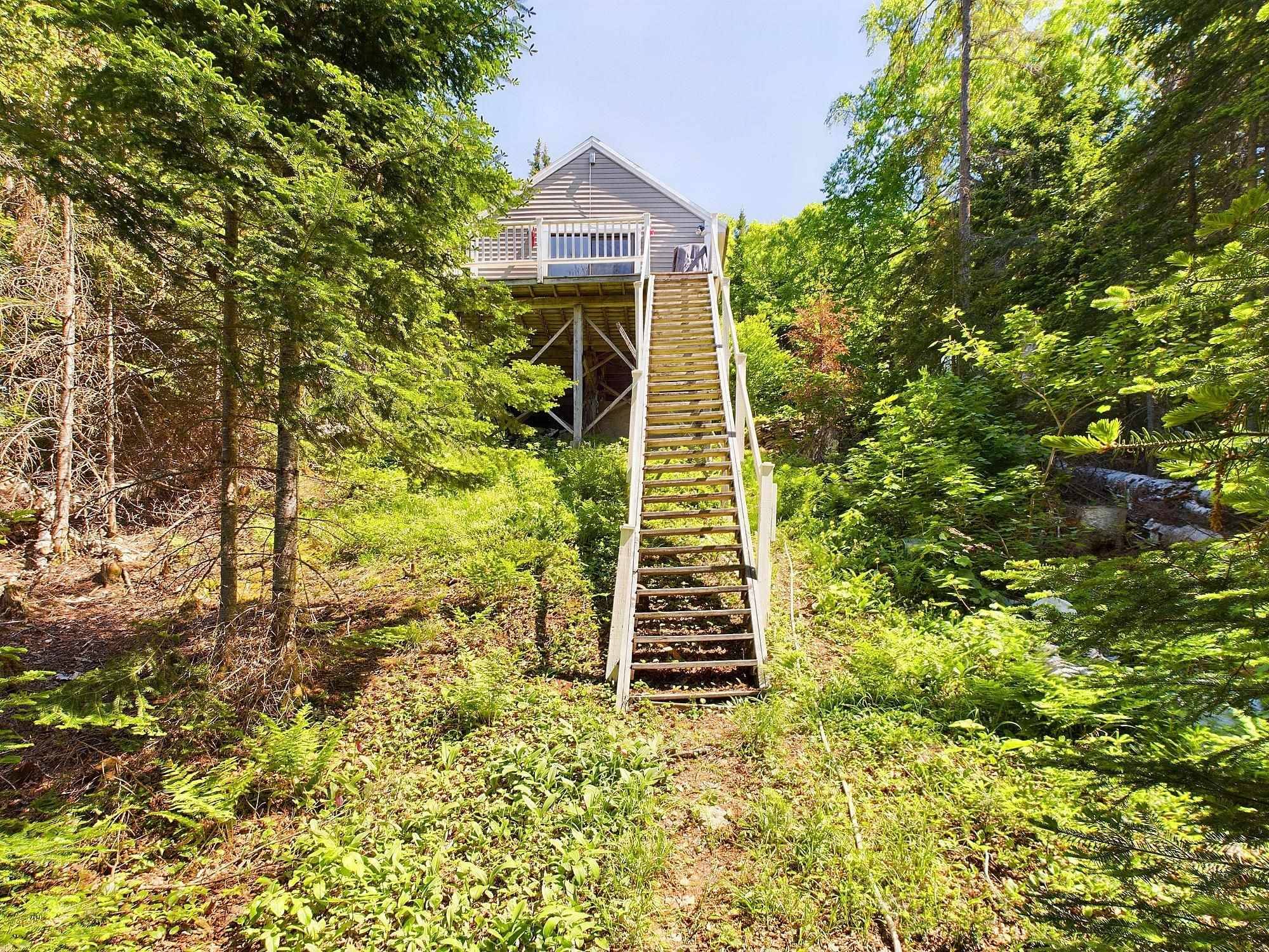 Stewartstown, NH 03576,312 Roy RD