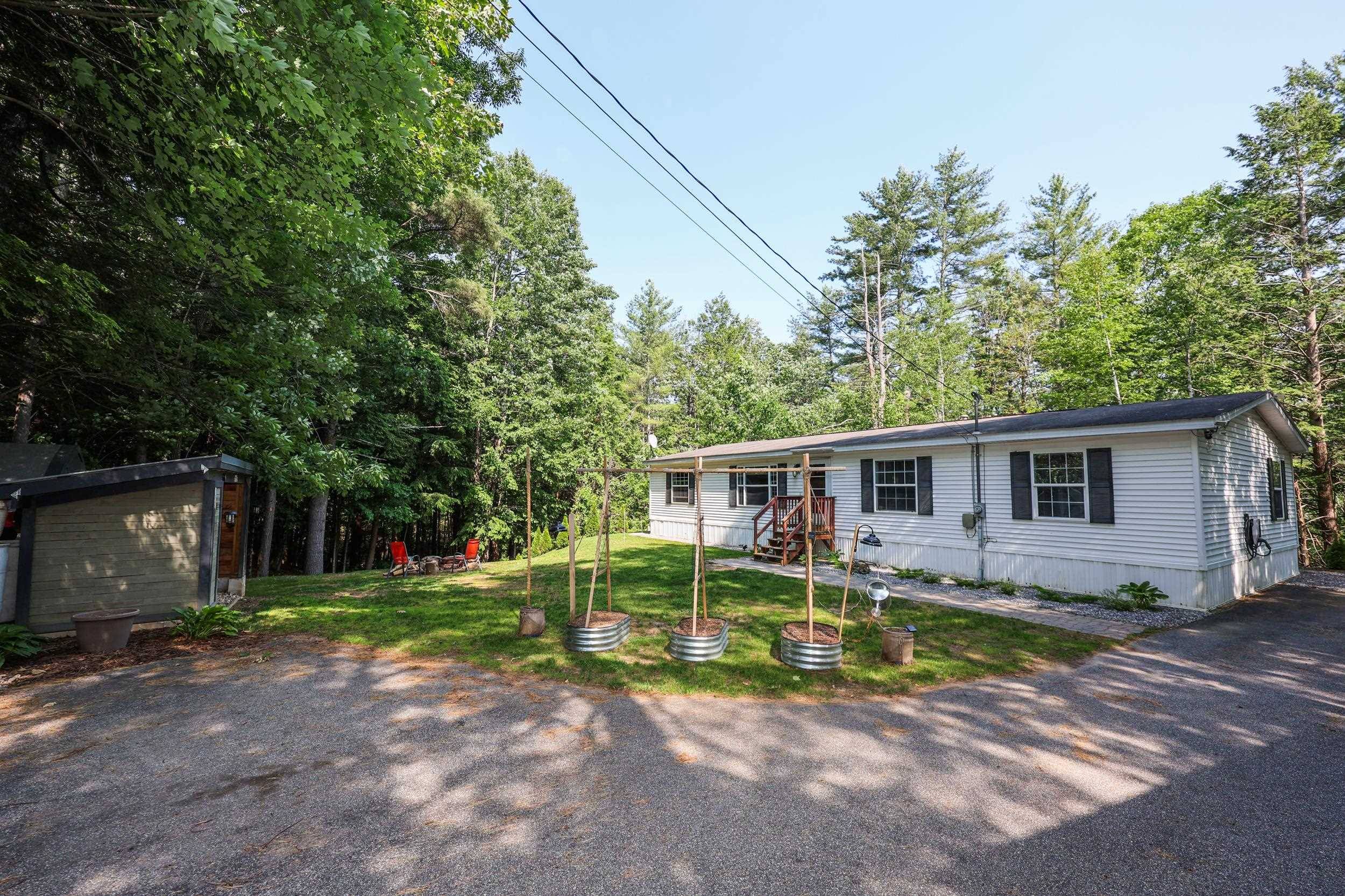 Weare, NH 03281,44 Hoit Mill RD