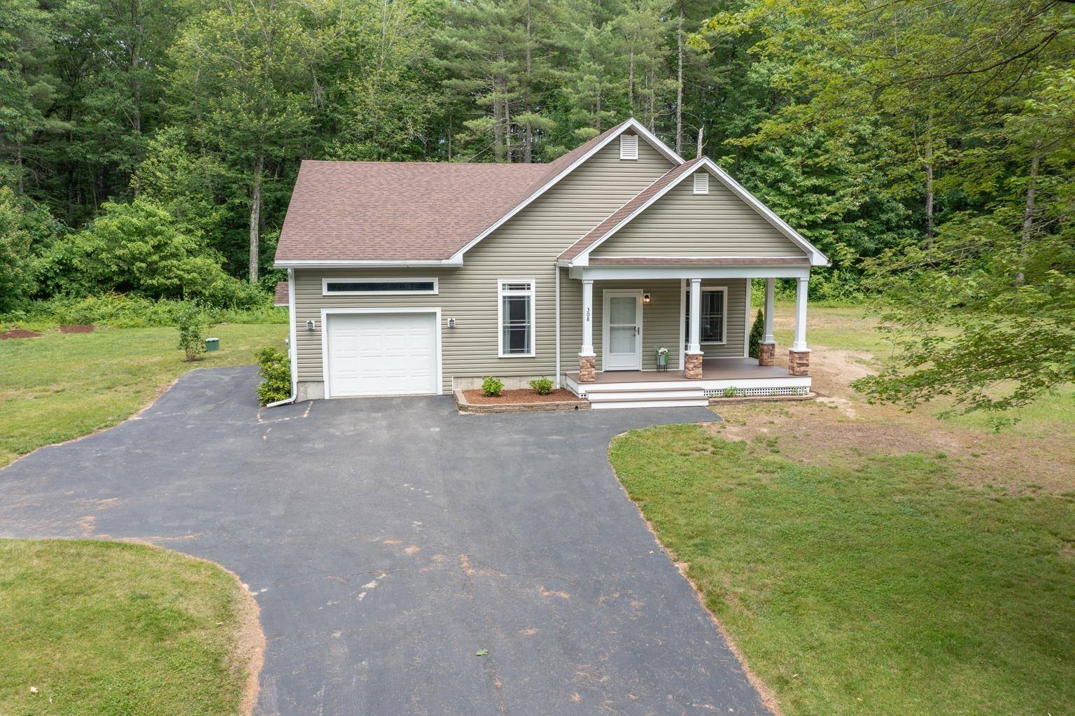 Rochester, NH 03867,308 Pickering RD