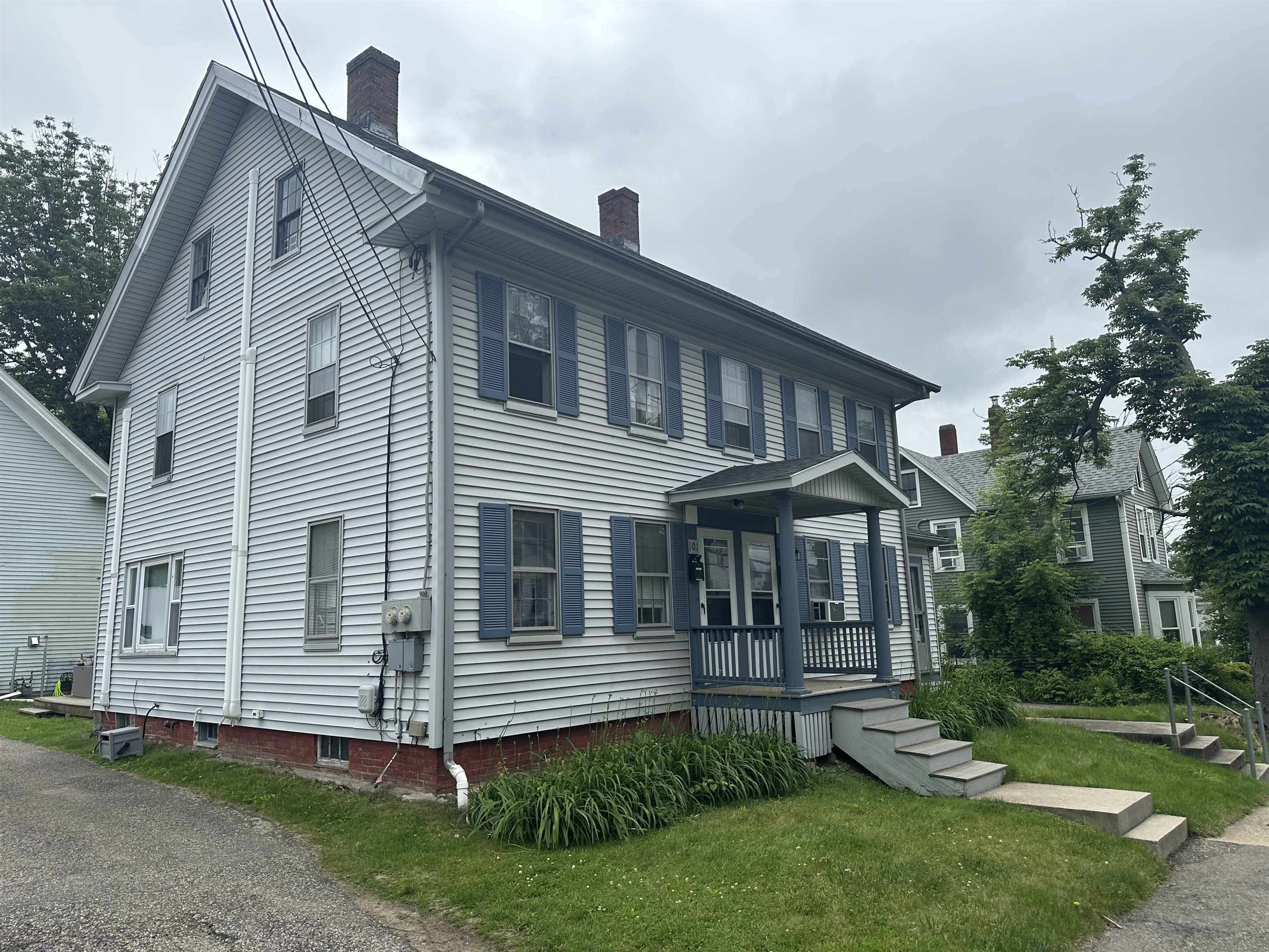 Dover, NH 03820,99-101 Broadway RD