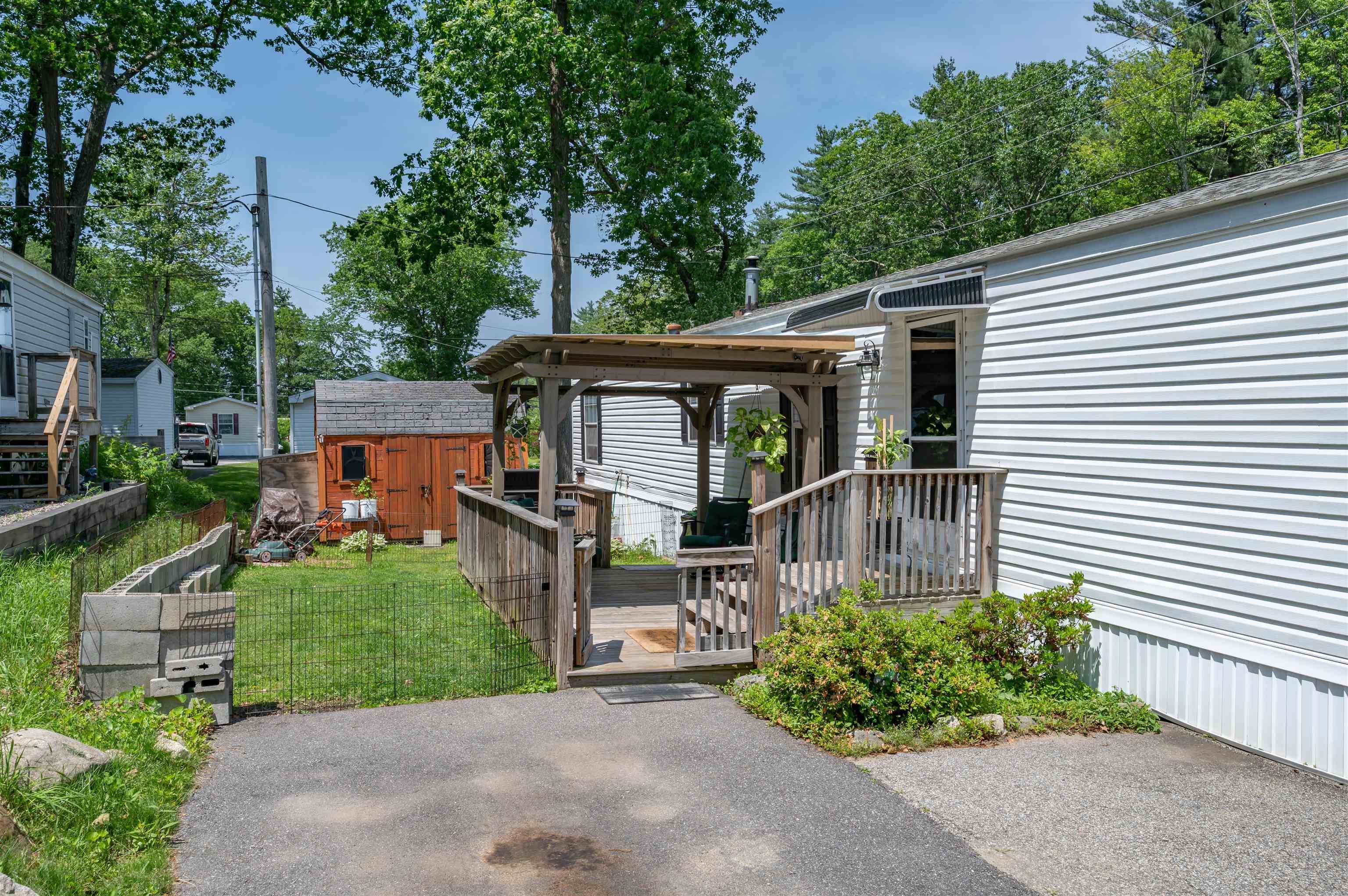 Derry, NH 03038,139 Rockingham RD #21