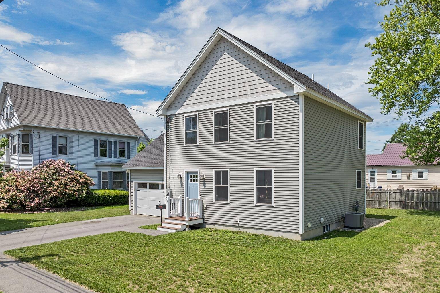 Rochester, NH 03867,34 Leonard ST