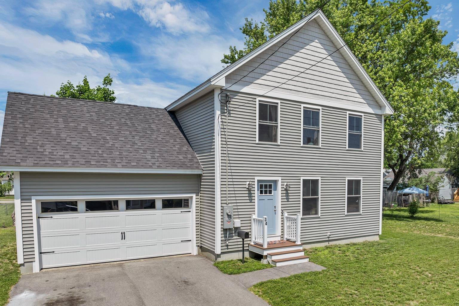 Rochester, NH 03867,34 Leonard ST