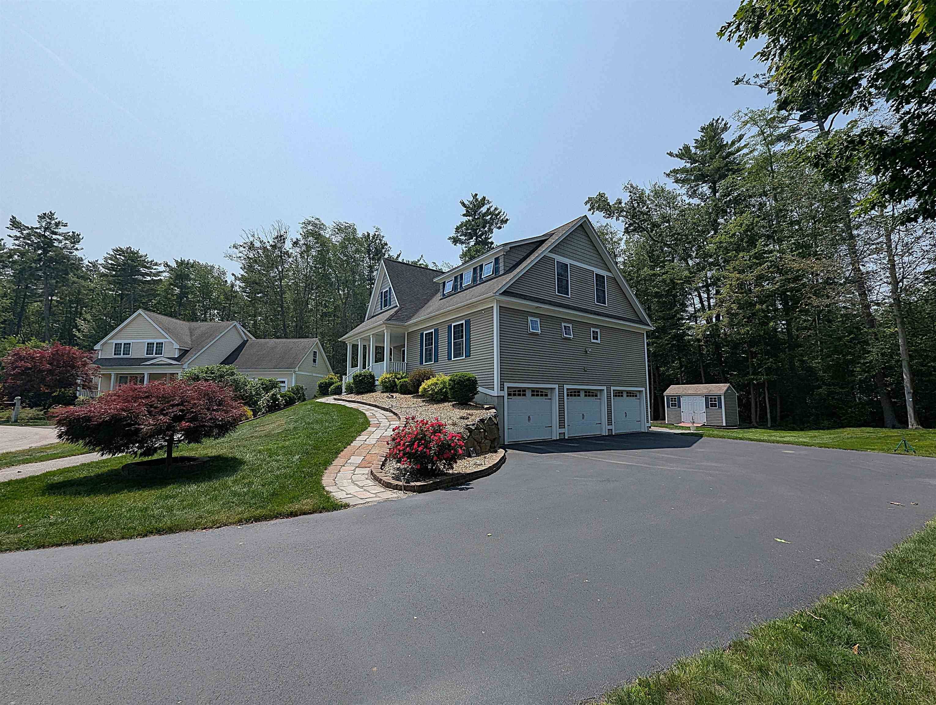 Seabrook, NH 03874,8 Locke LN