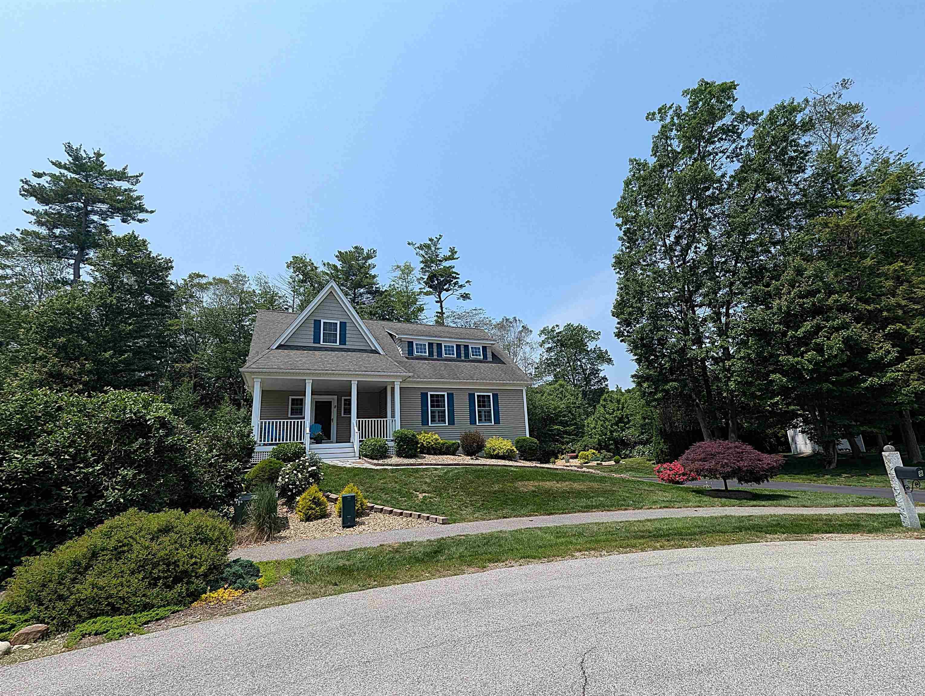 Seabrook, NH 03874,8 Locke LN