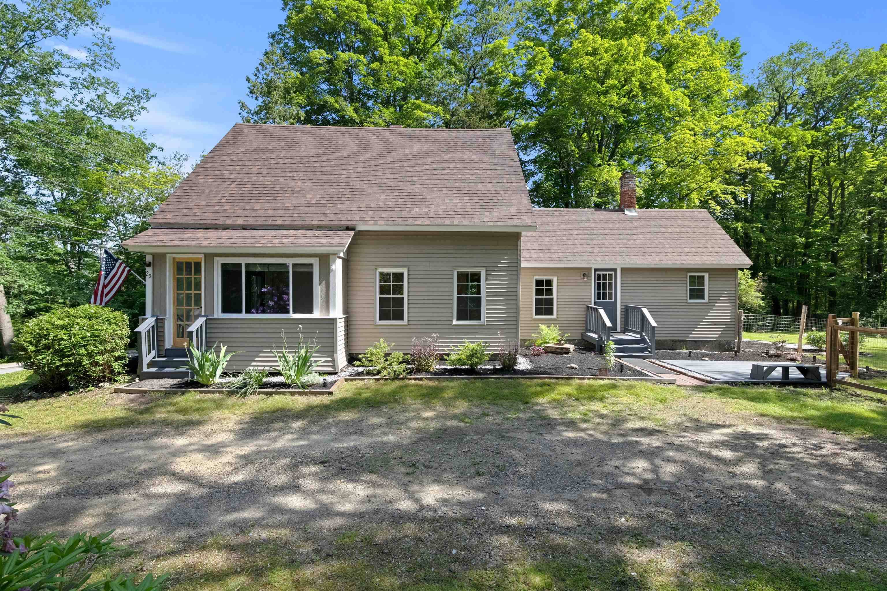 Swanzey, NH 03446,23 Spring ST