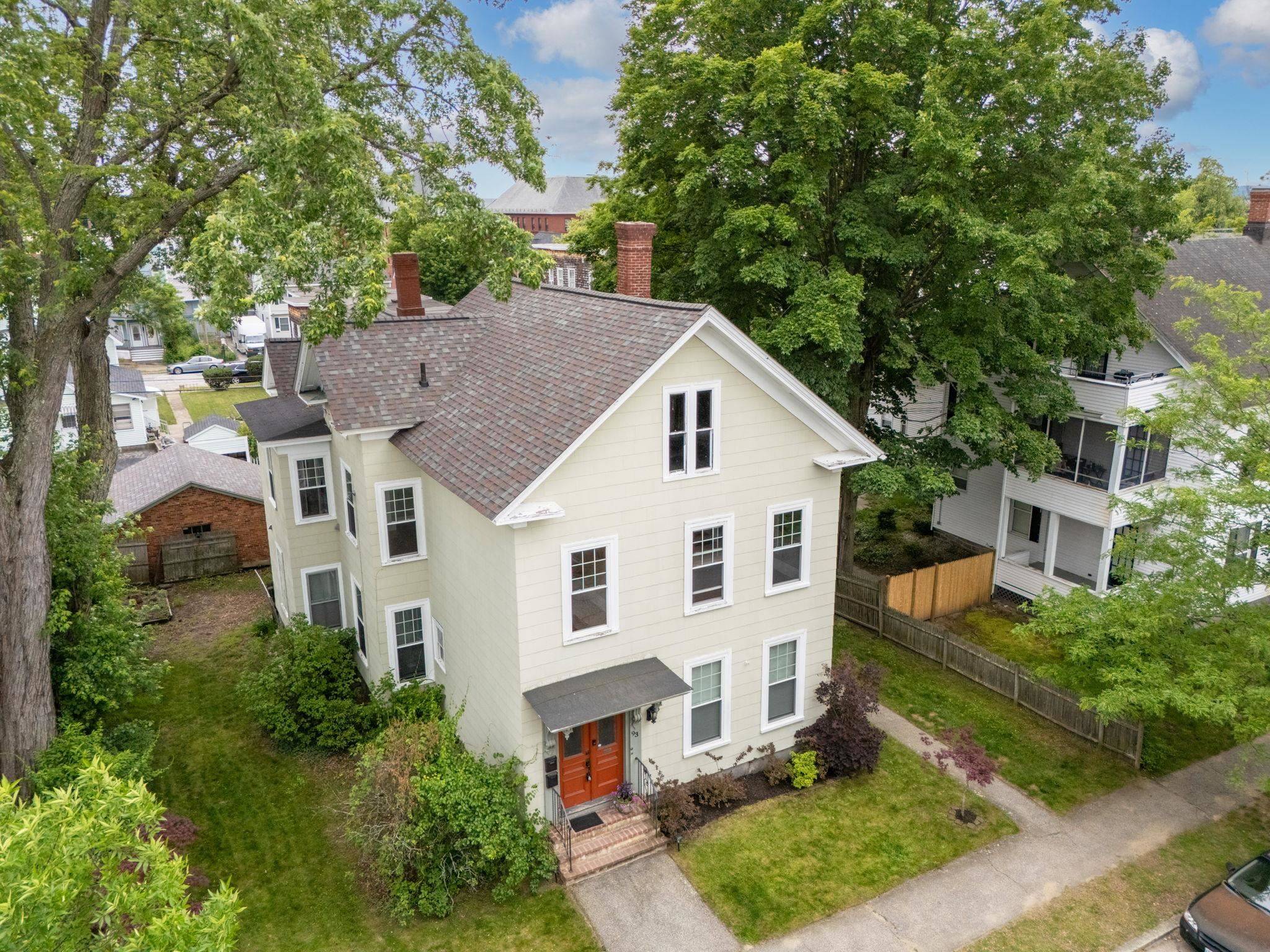 Manchester, NH 03104,93 Prospect ST
