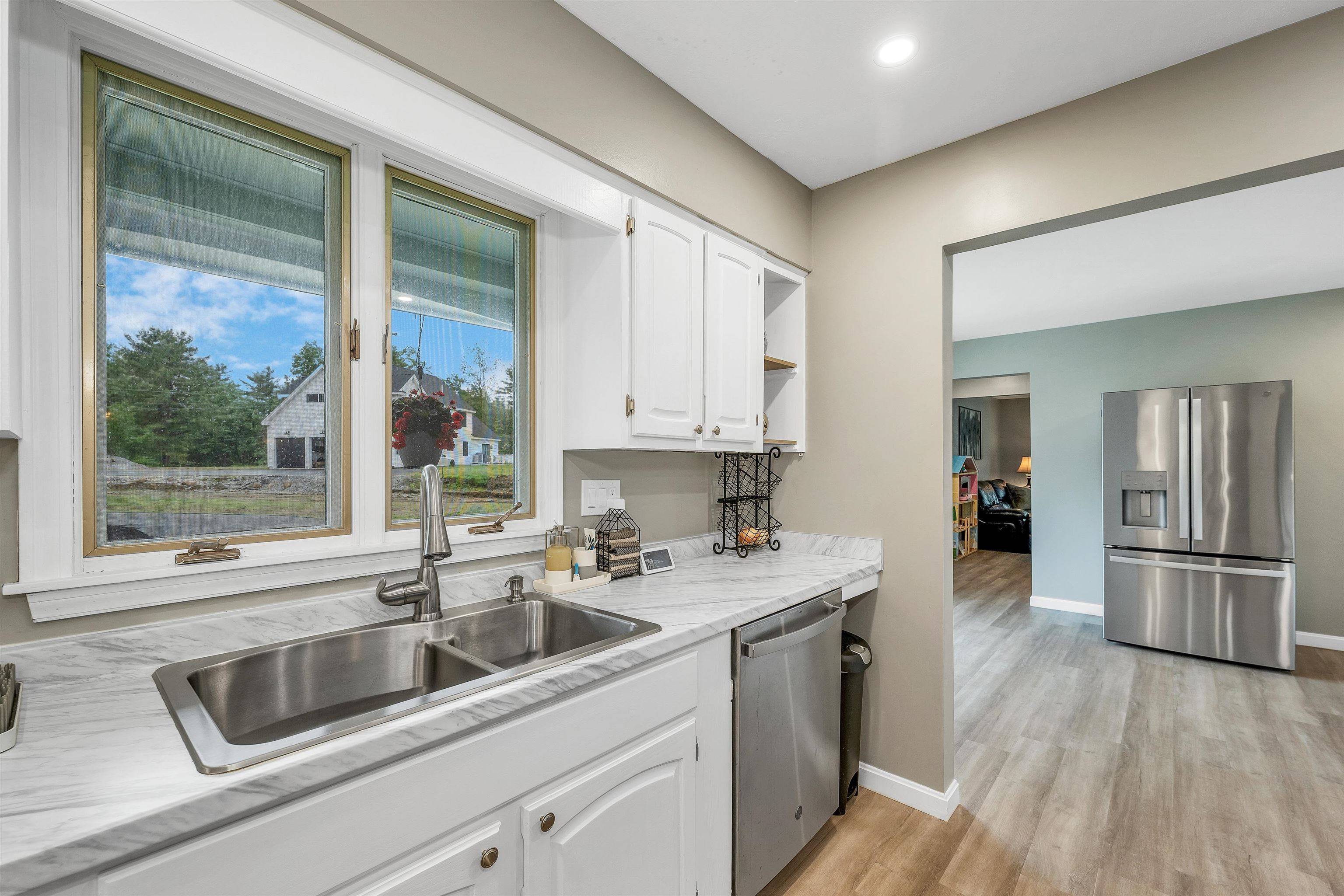 Bow, NH 03304,13 Kelso DR