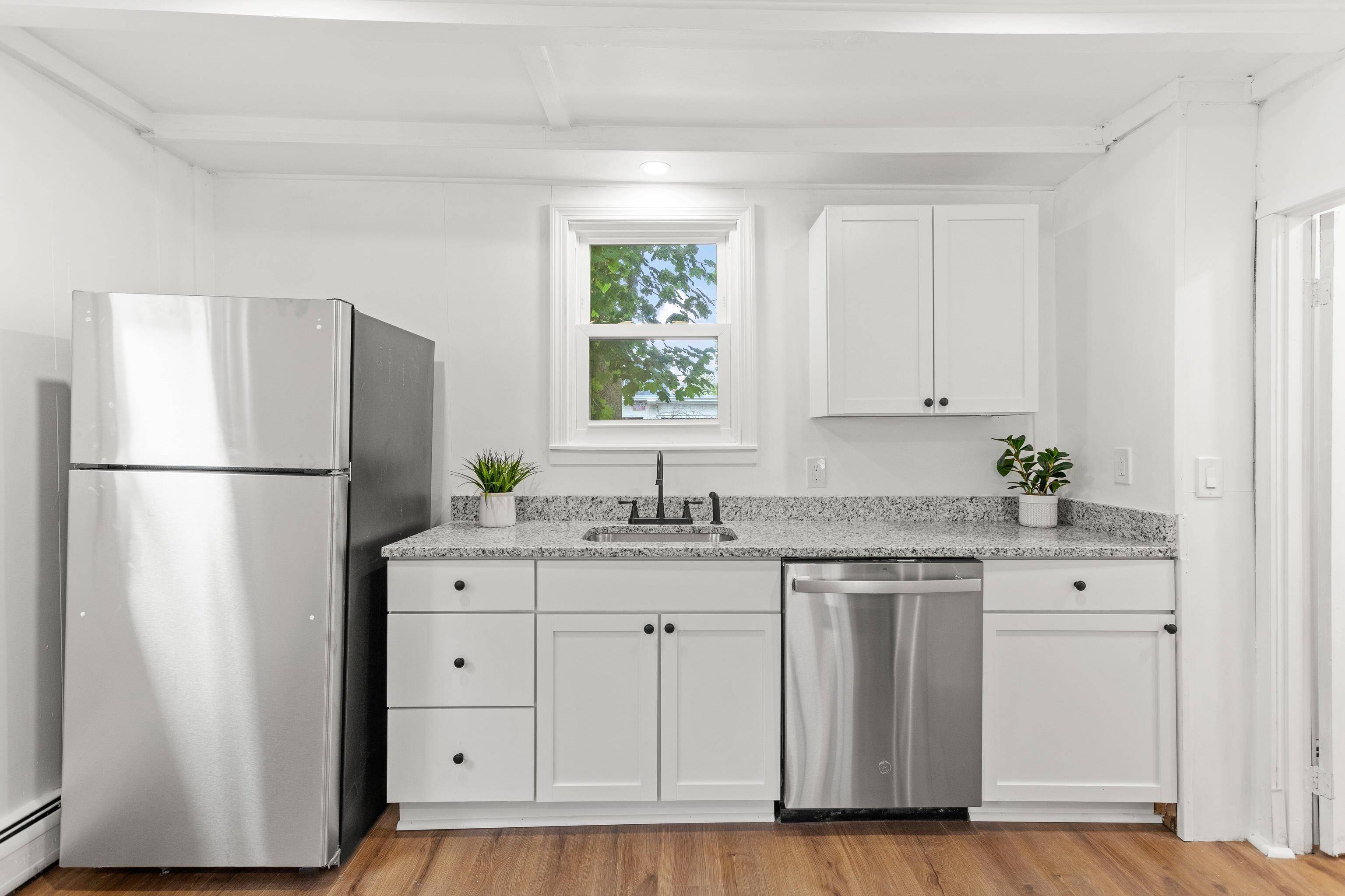 Nashua, NH 03060,69 Ash ST