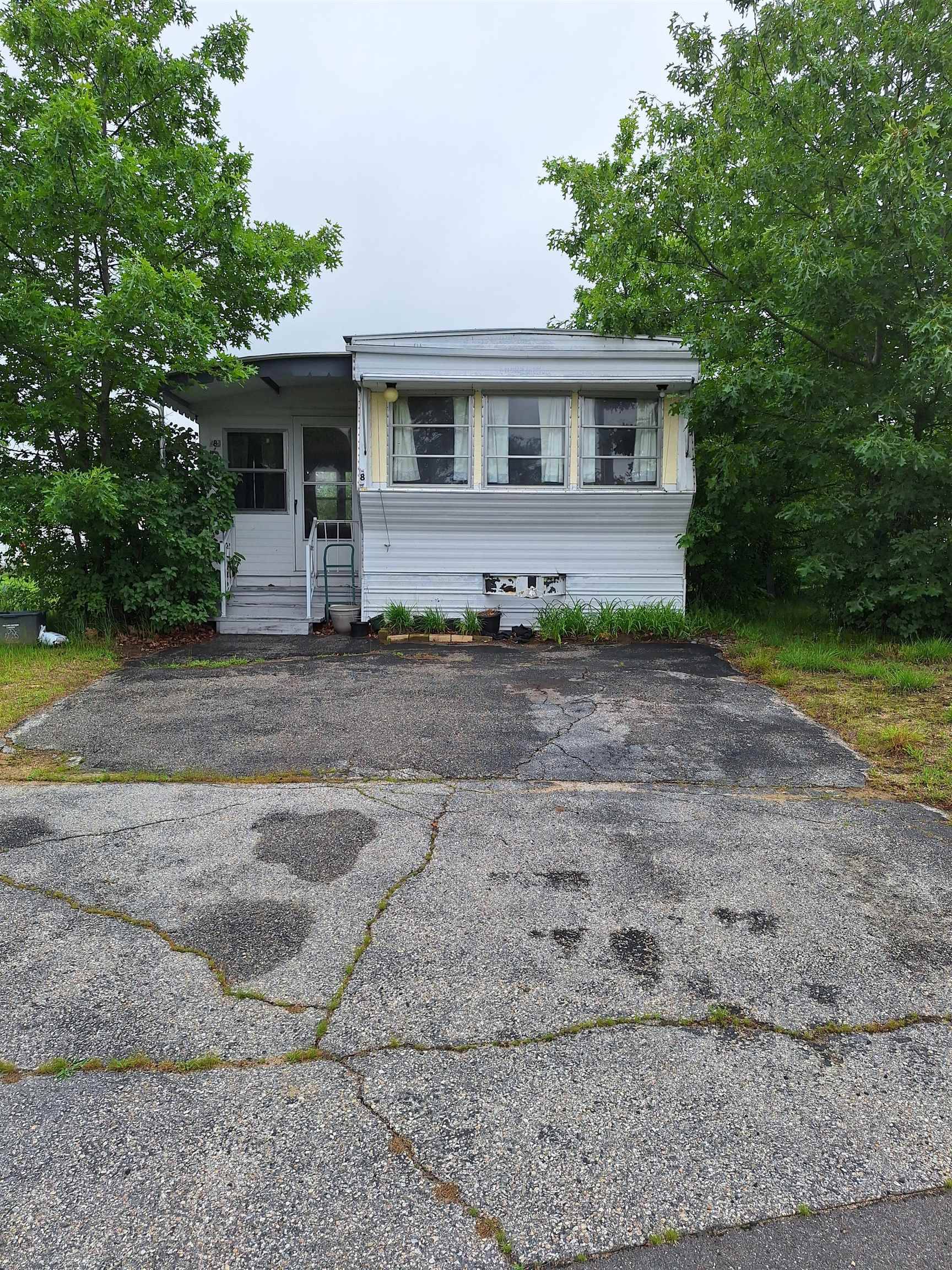 Rochester, NH 03867,8 Trade Wind LN