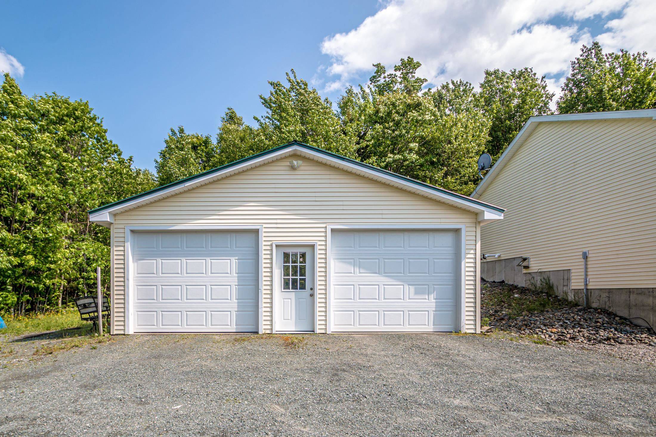 Dalton, NH 03598,400 Simonds RD