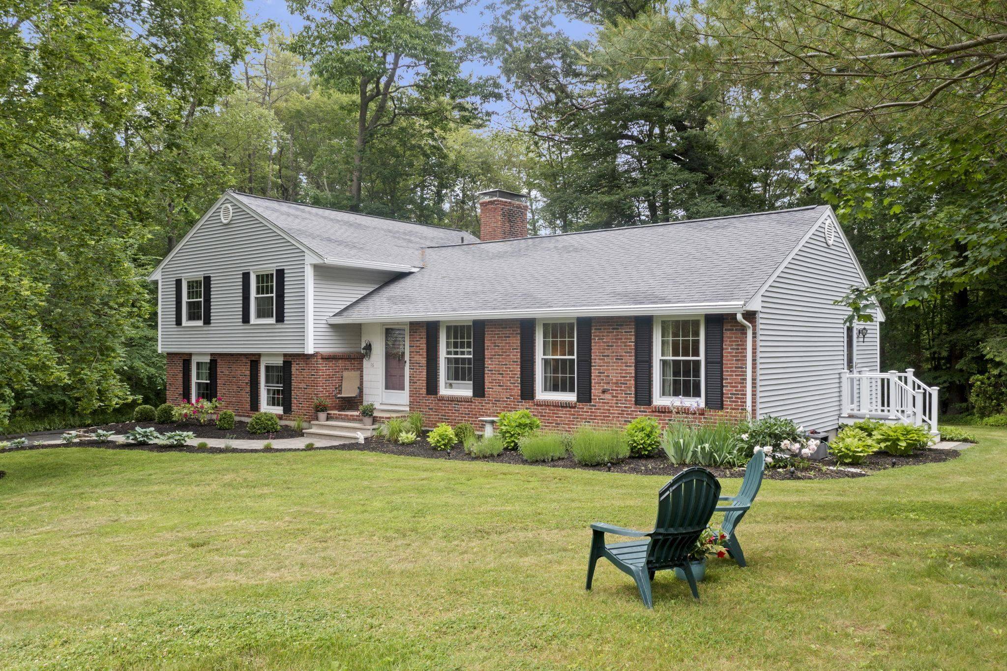 North Hampton, NH 03862,16 Hampshire DR