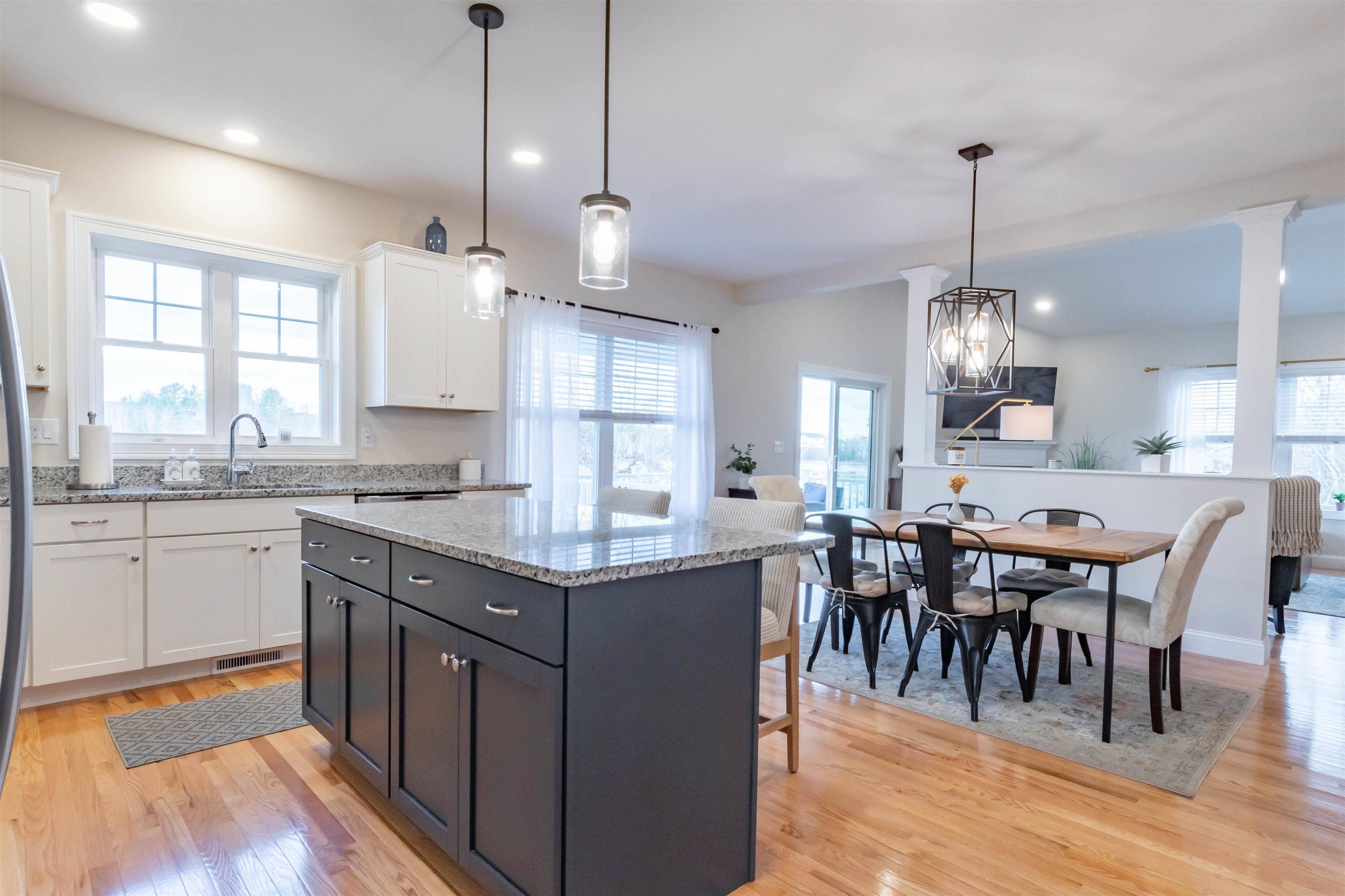 Londonderry, NH 03053,21 Catesby LN