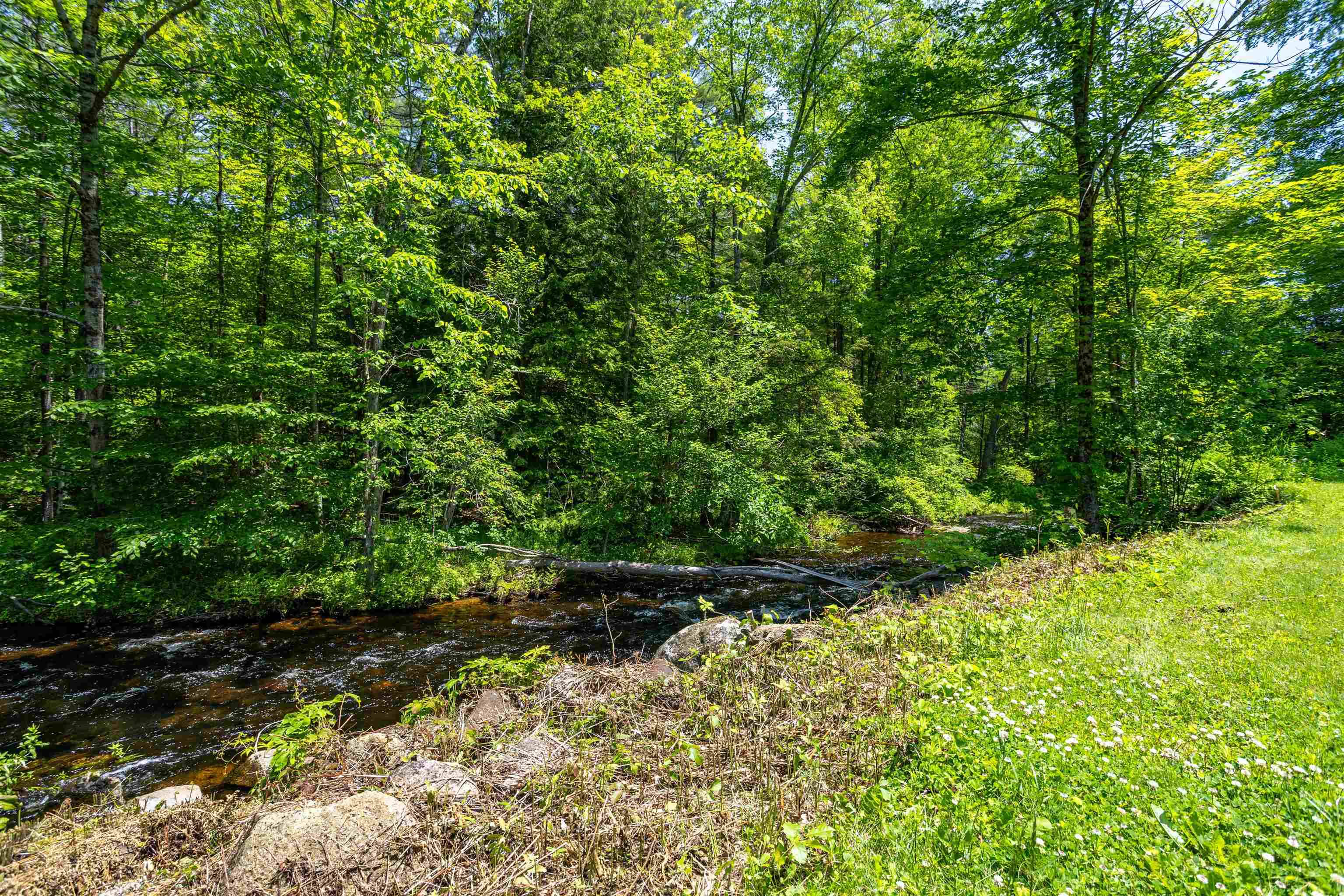 157 New Boston RD Francestown, NH 03043