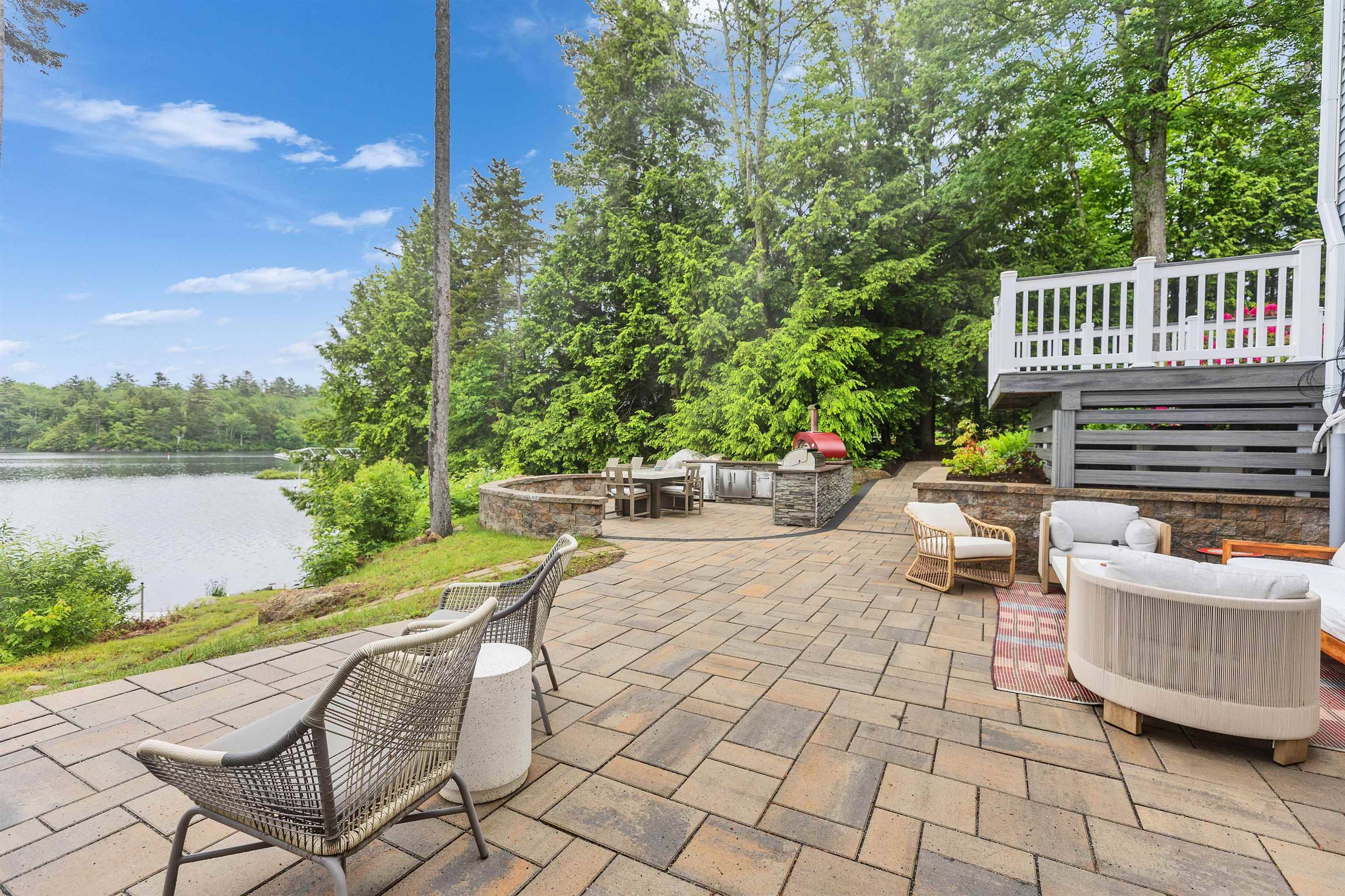 38 West Shore CIR Stoddard, NH 03464