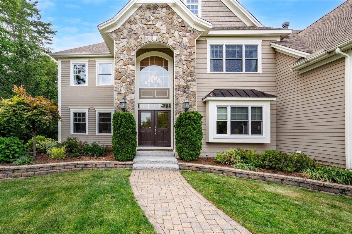 74 Settlers CT Bedford, NH 03110