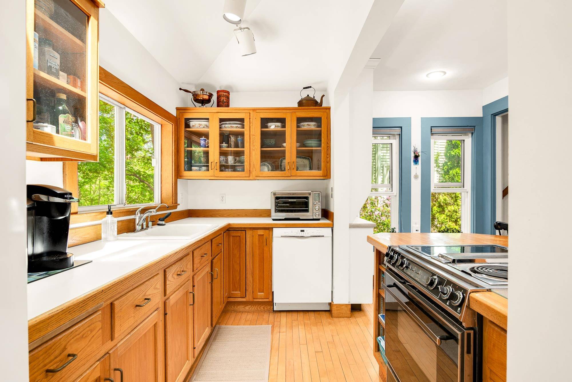 175 MIDDLE RD Portsmouth, NH 03801