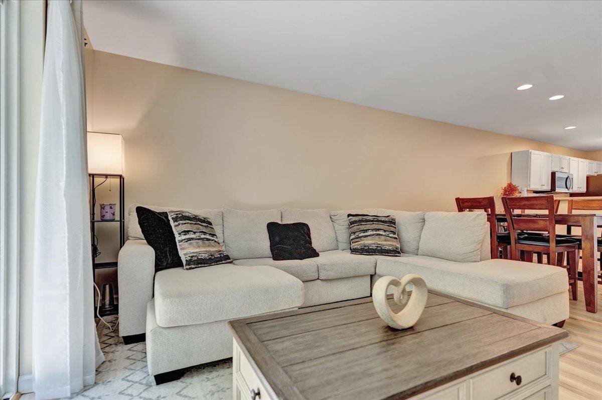 South Burlington, VT 05403,311 Juniper DR