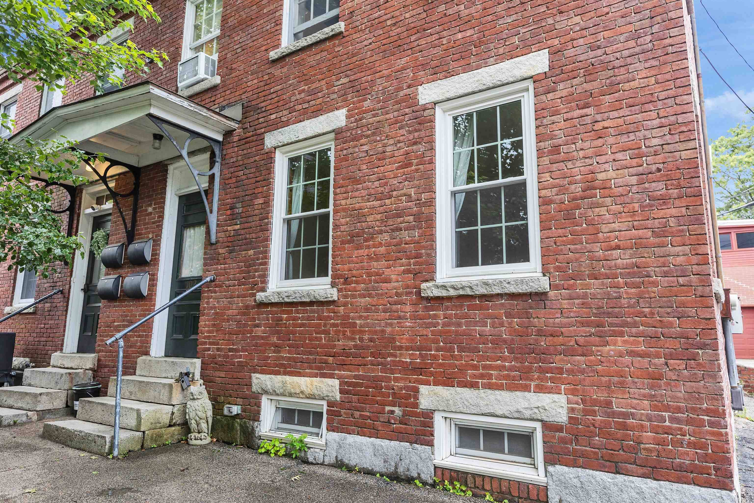 Manchester, NH 03101,102 West Merrimack ST #1