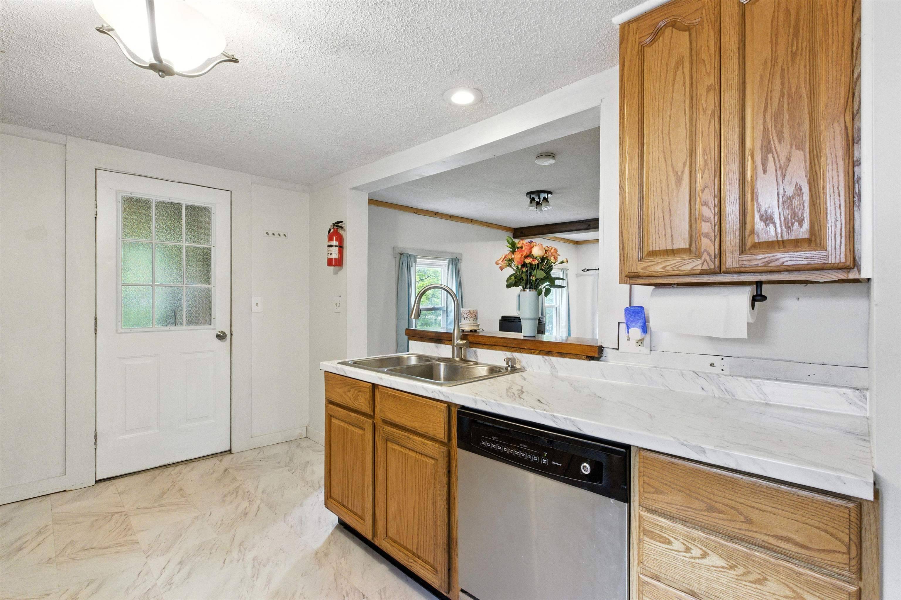 Landaff, NH 03585,79 West End RD