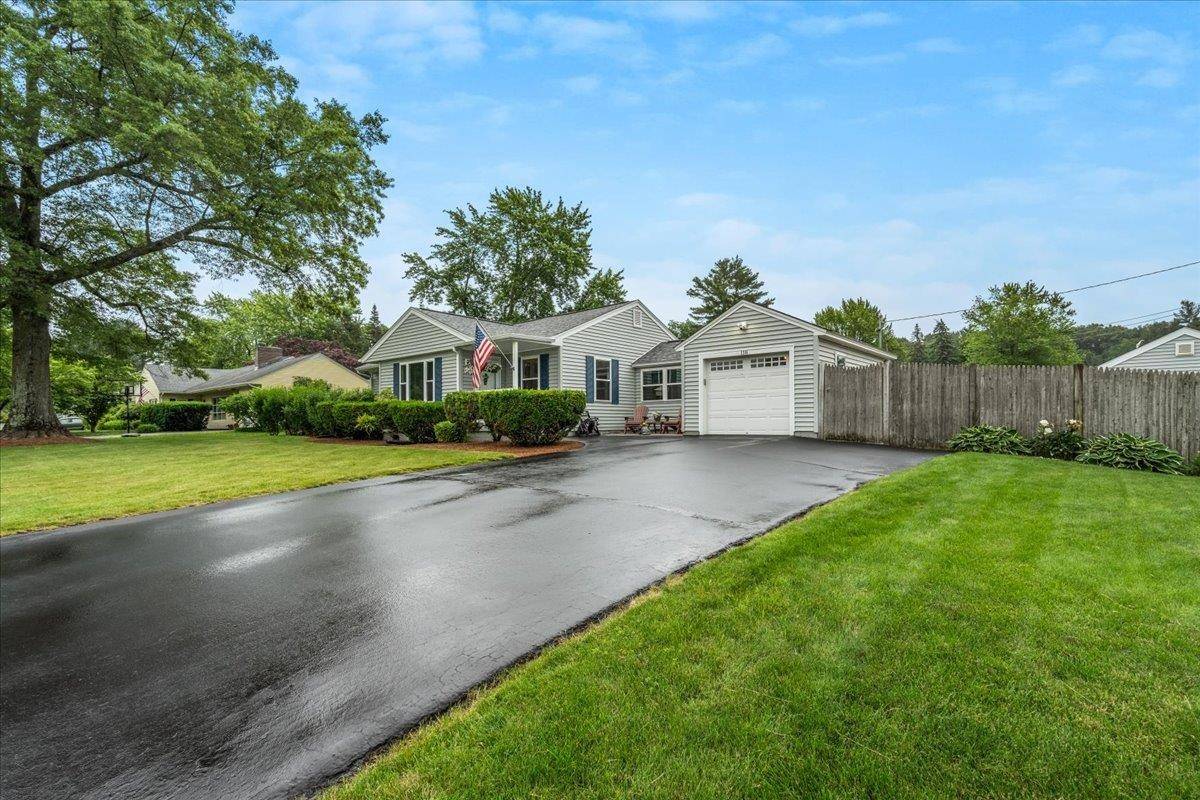 Nashua, NH 03060,118 Robinson RD